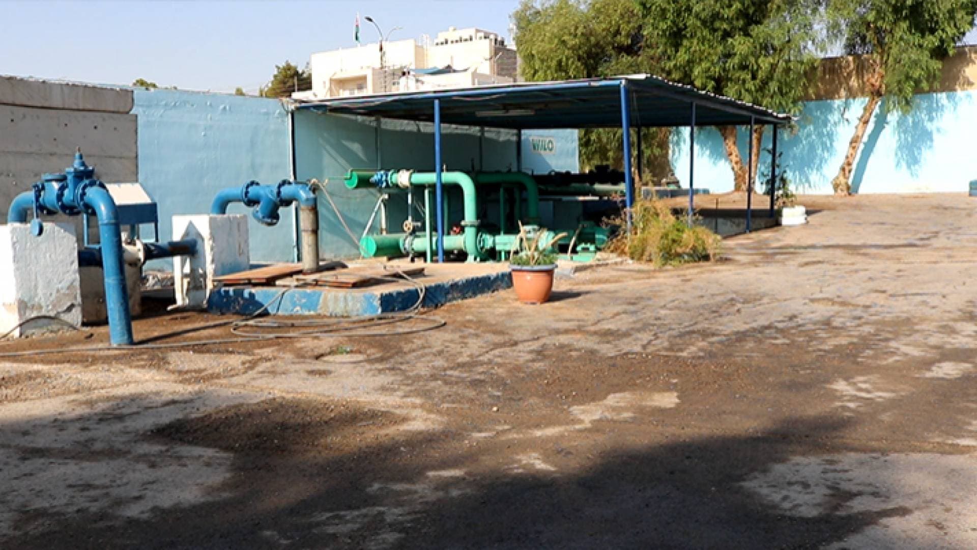 الزرقاء.. ضبط ١٥٠ اعتداء على خطوط مياه في أسبوع - فيديو