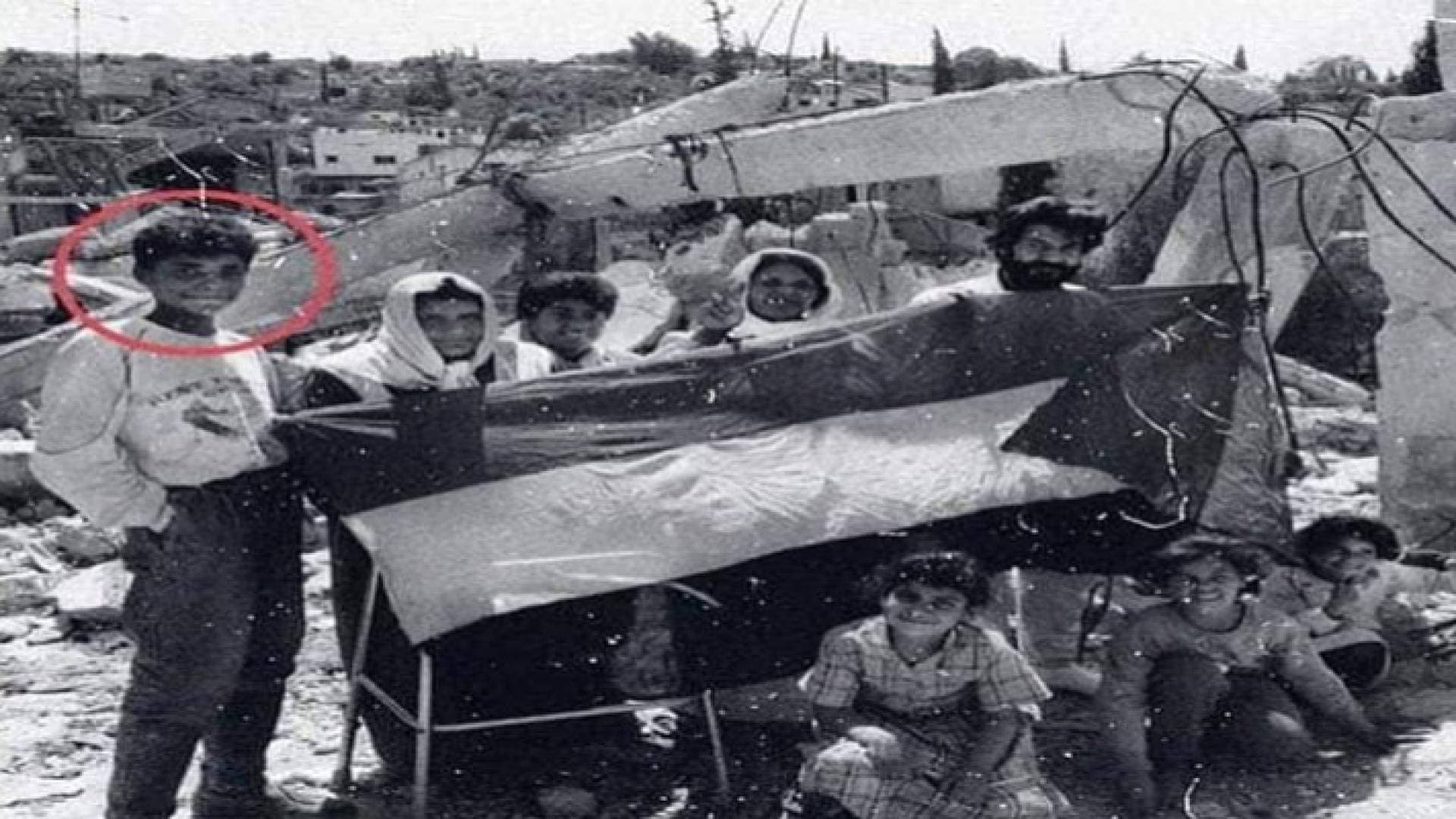 ناشطة إيرلندية تروي تفاصيل قصة زكريا الزبيدي من الصغر حتى الأسر