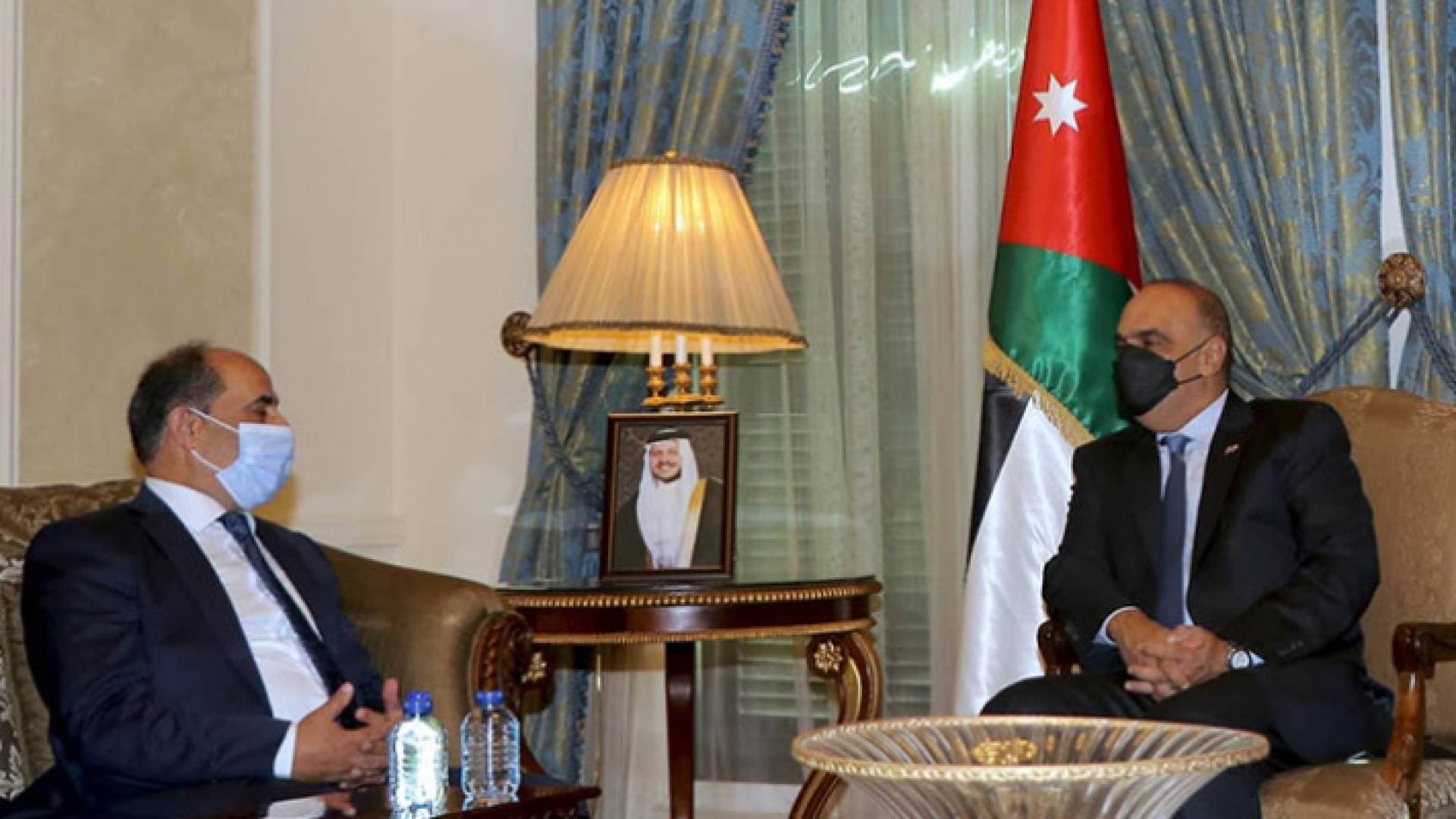 الخصاونة: حريصون على تعزيز التعاون المشترك مع الحكومة الفلسطينية