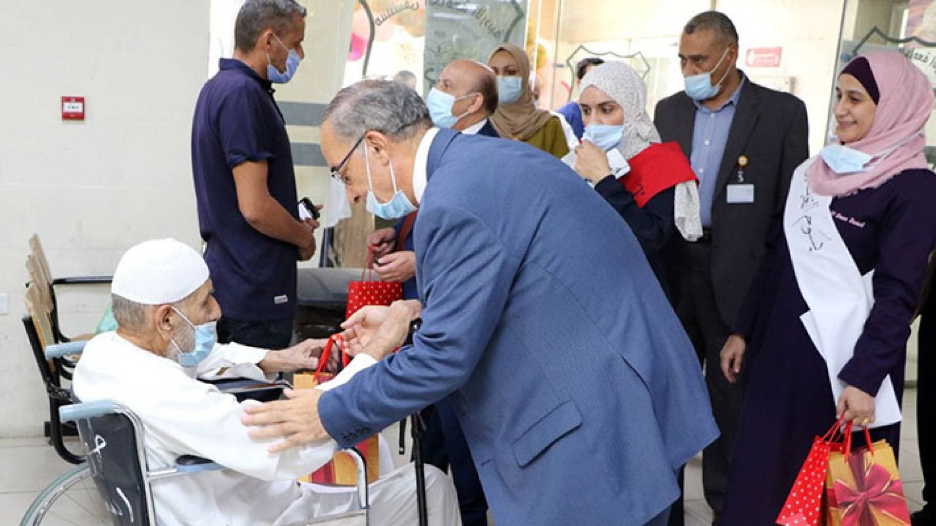 مستشفى الجامعة الأردنية يطلق مبادرات لتحسين الرعاية الصحية في يوم التغيير