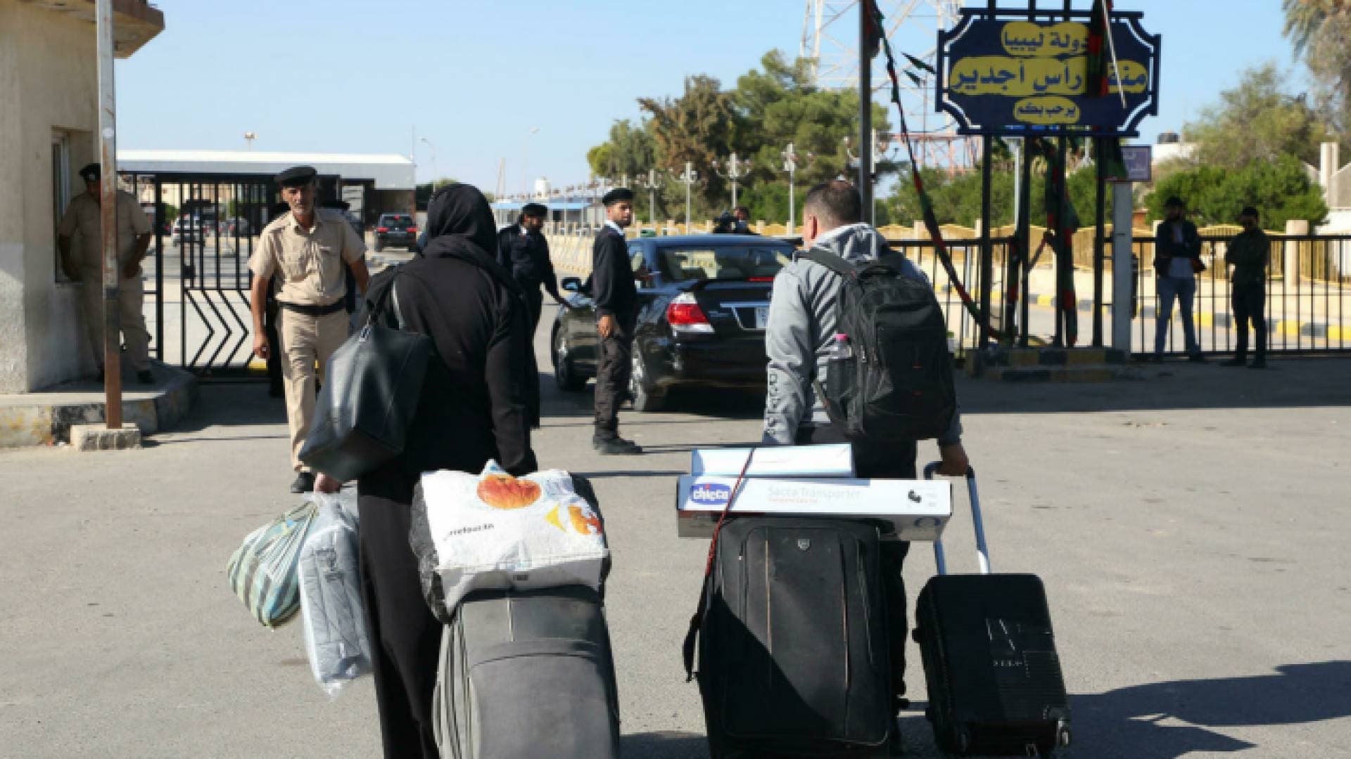 فتح الحدود بين تونس وليبيا