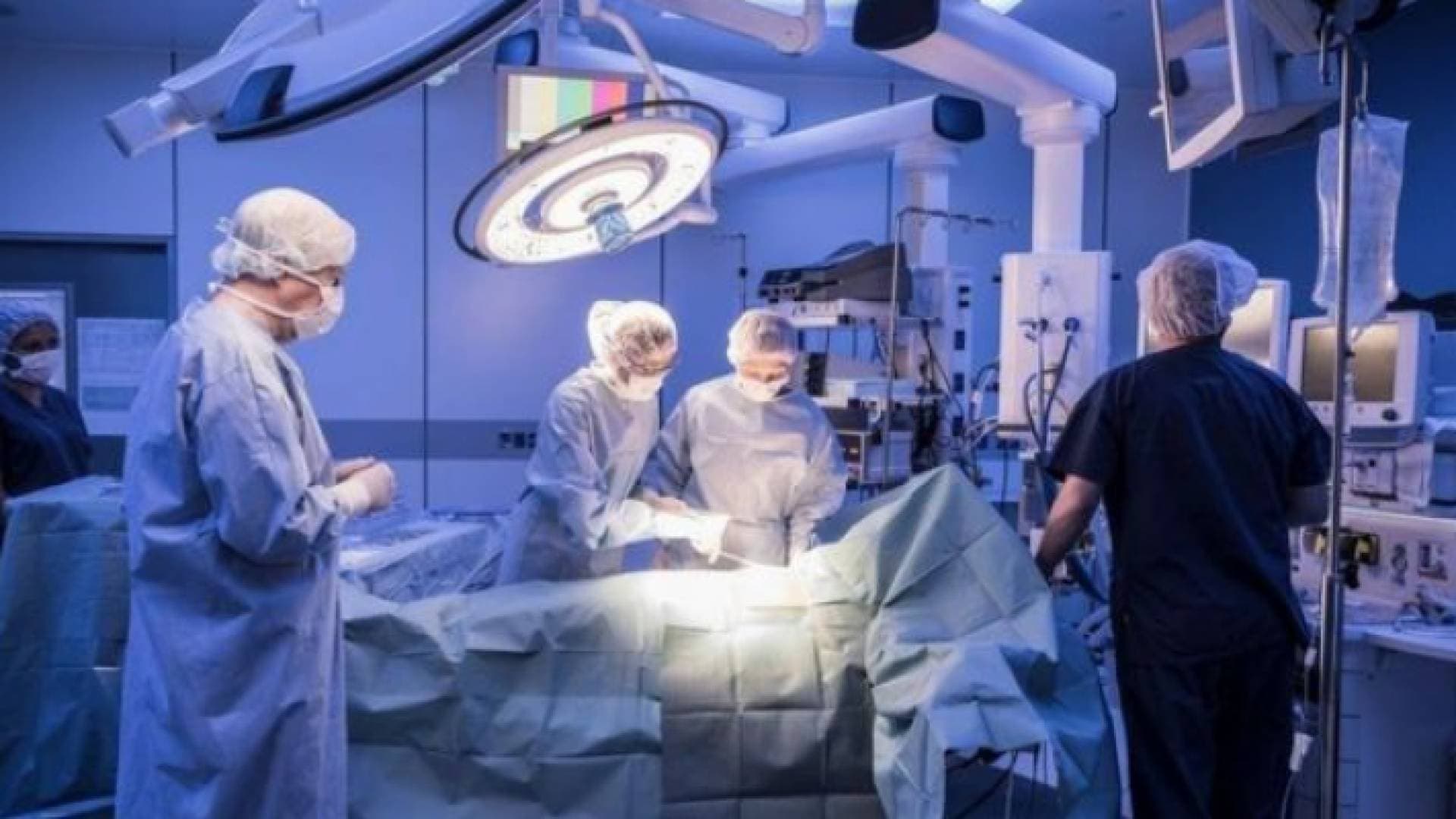مدعي عام عمان يباشر التحقيق في قضية الطفلة لين التي توفيت بخطأ طبي