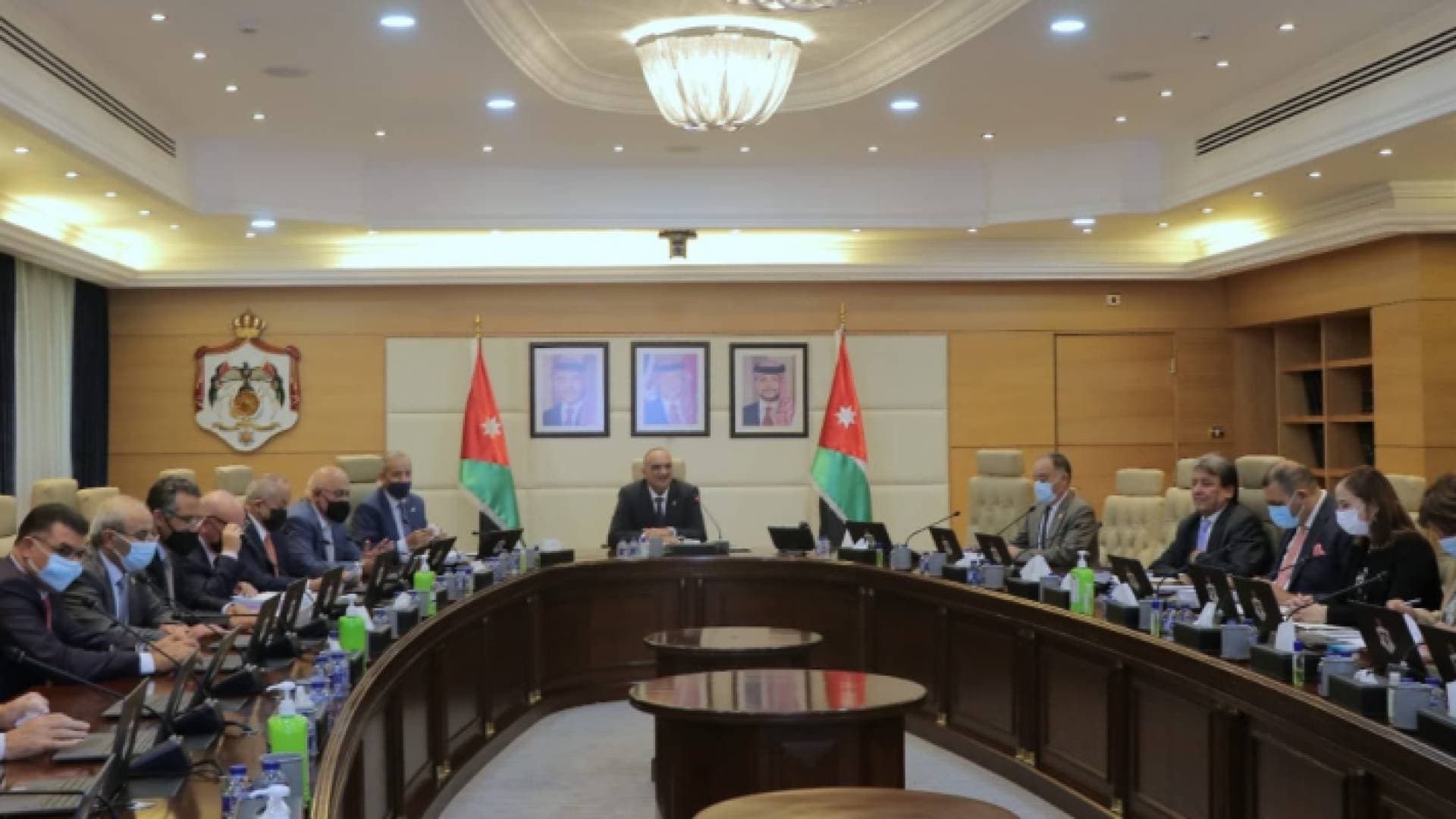 مجلس الوزراء يطلع على تقرير نتائج عملية قوننة العمالة غير الأردنية
