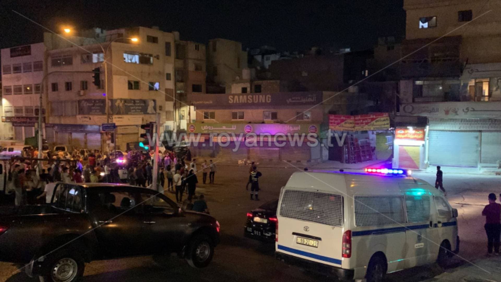 إخلاء عمارة في شارع الأردن بعد وجود "تصدعات" في البناء.. فيديو
