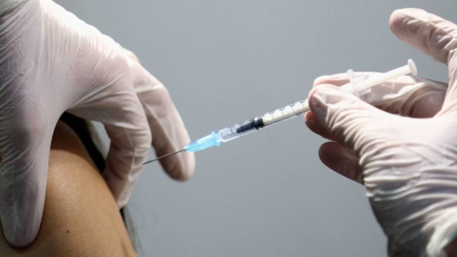 الصحة تعلن أسماء مراكز لقاحات كورونا الأربعاء
