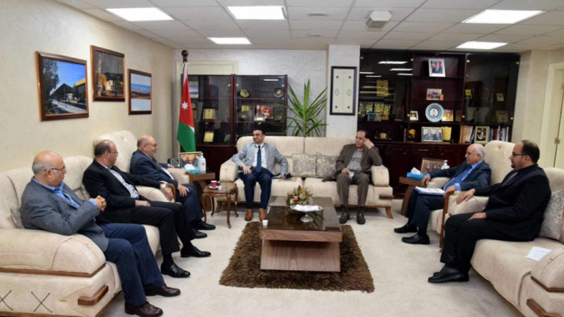 إجراءات تنفيذية لمباشرة عمل أطباء الجامعة الهاشمية في مستشفى الزرقاء الحكومي