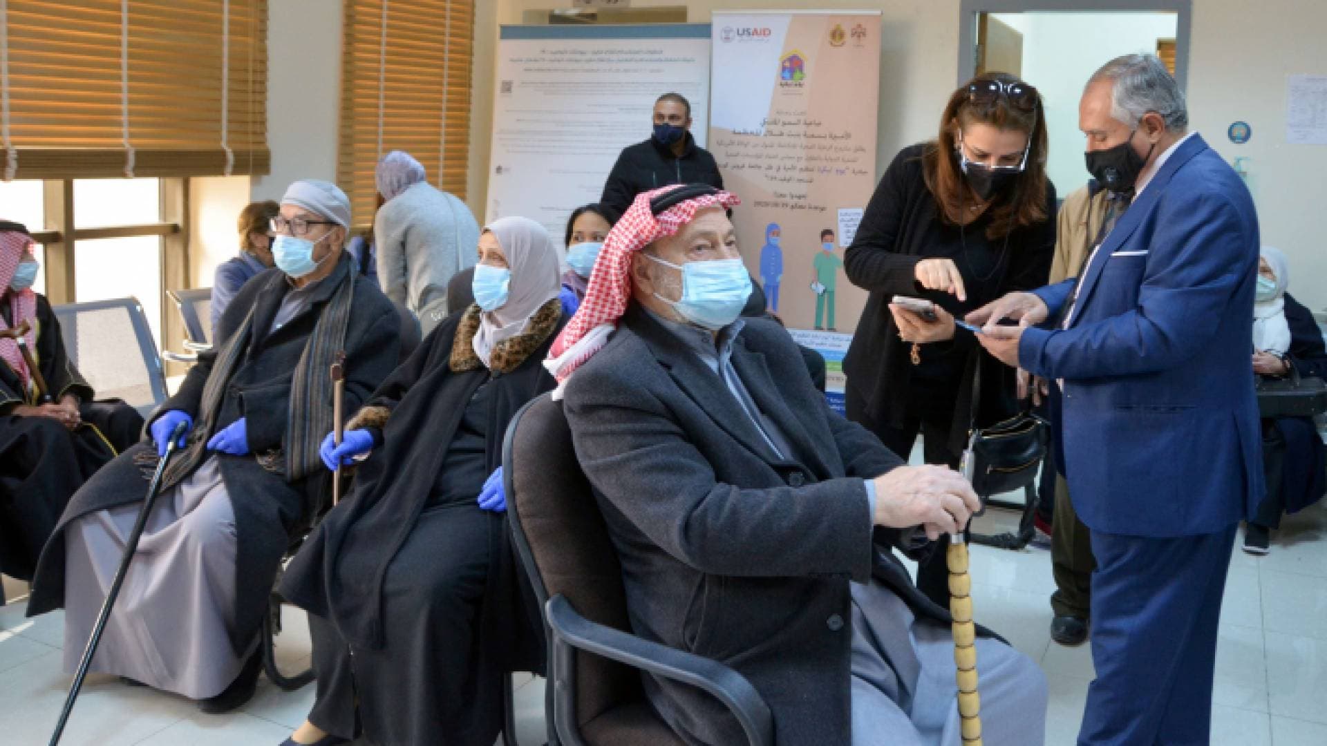 "الصحة" تدعو كبار السن لتلقي مطعوم الانفلونزا