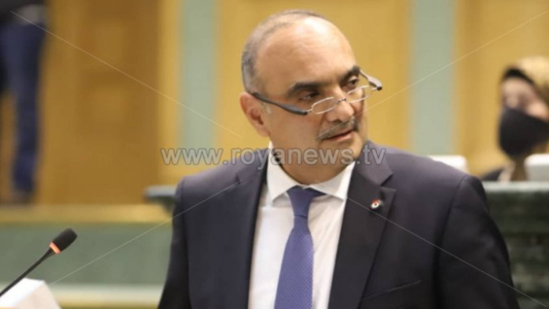 الخصاونة يلتقي وزيري الكهرباء السوري والطاقة اللبناني