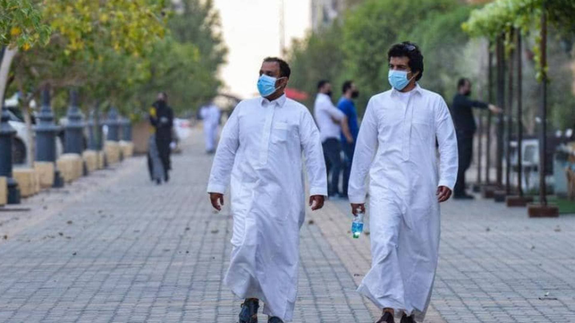 السعودية تلغي إجراءات التباعد وتعلن الفتح الكامل.. تفاصيل