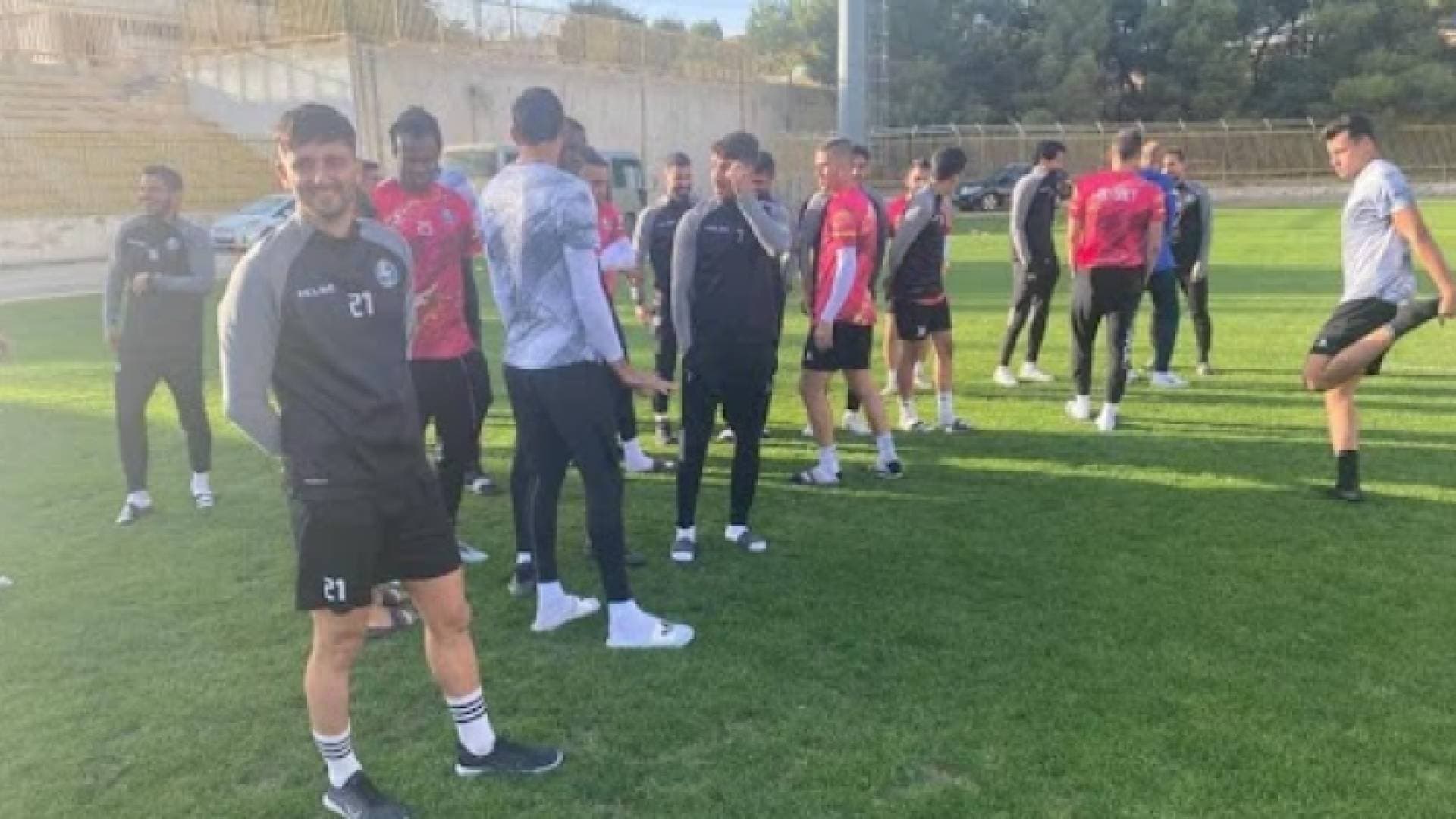 لاعبو السلط يمتنعون عن التدريبات
