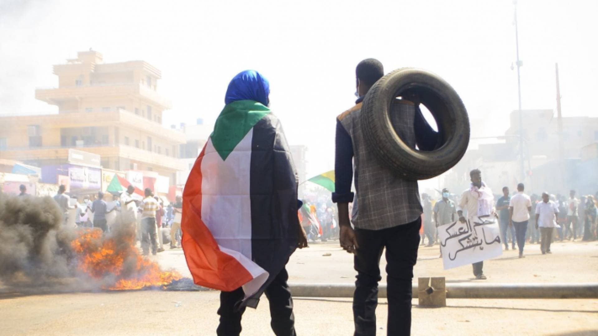زوجة وزير سوداني تكشف تفاصيل اعتقاله