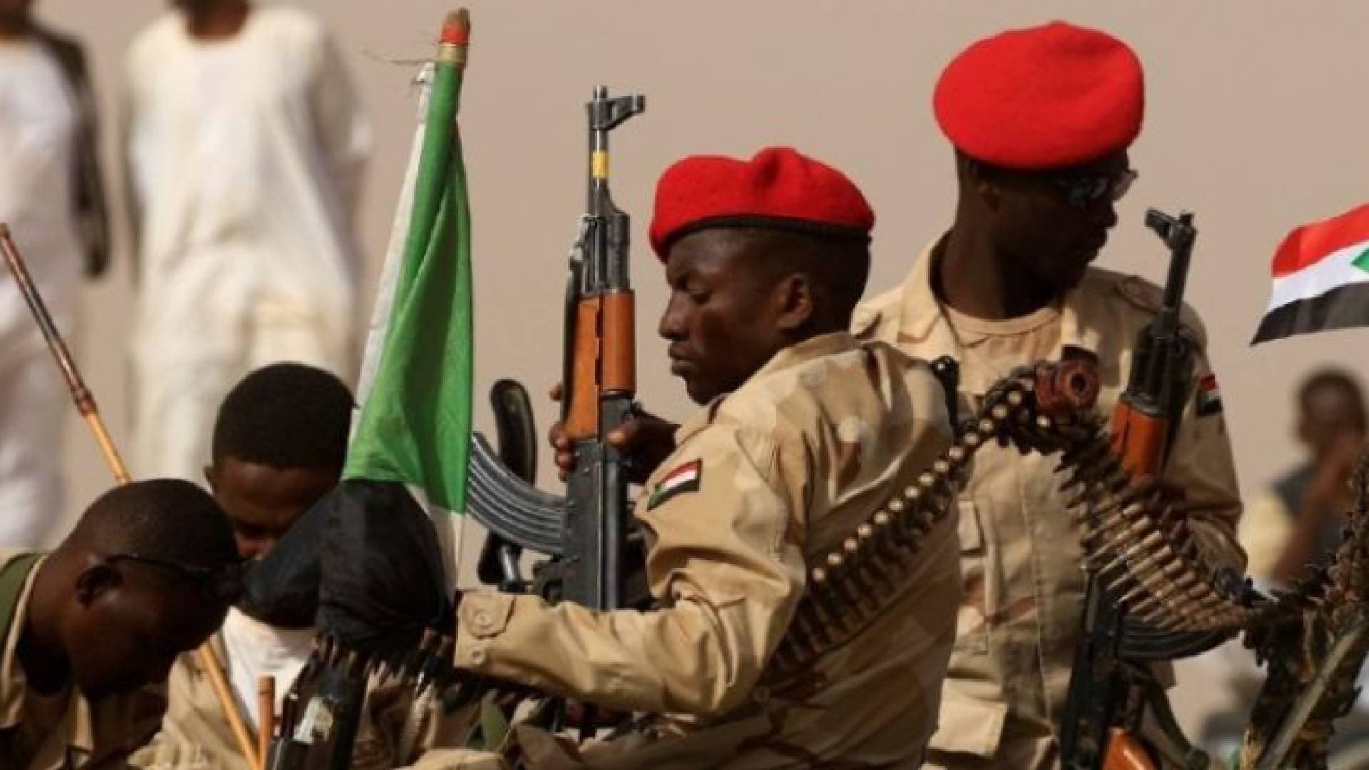 انتشار عسكري كثيف في الخرطوم.. واعتقال عدد من الوزراء