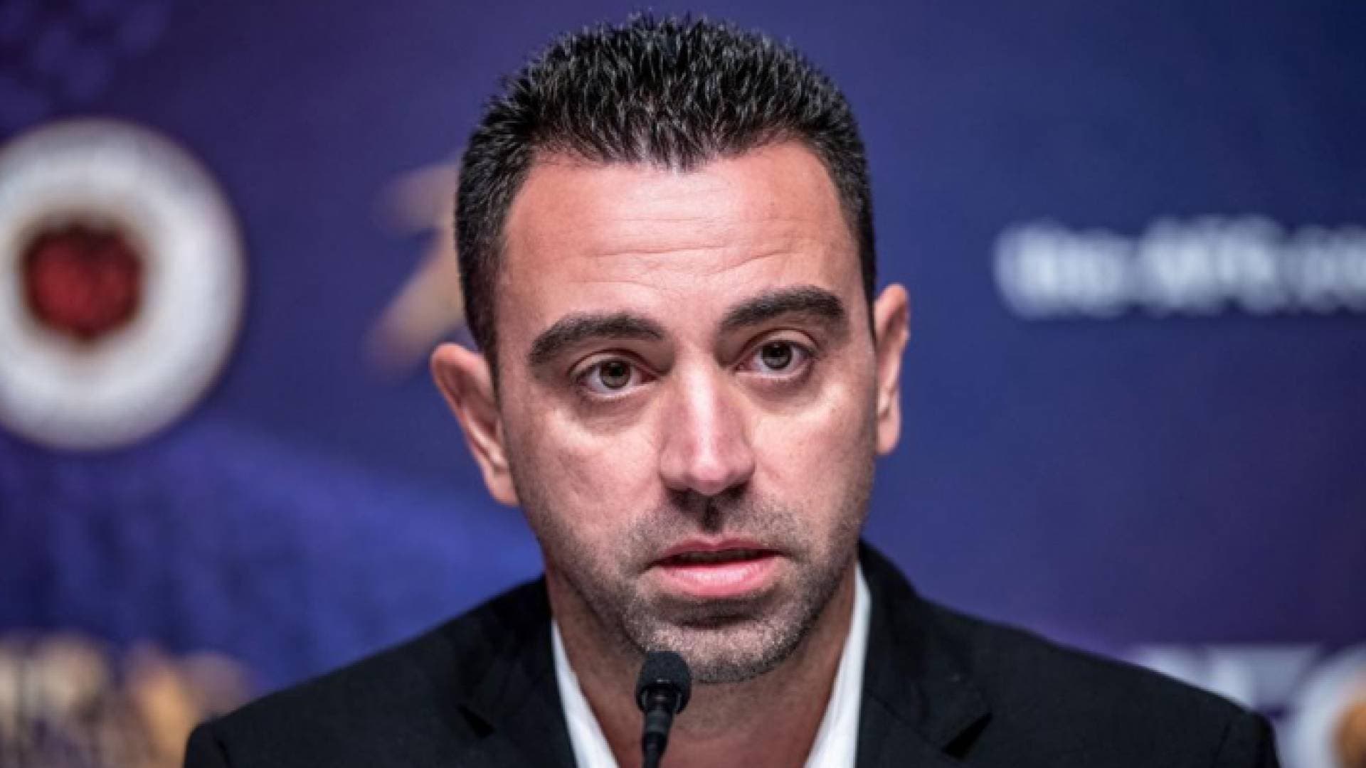 ماذا قال تشافي عن أنباء ترشيحه لتدريب برشلونة؟