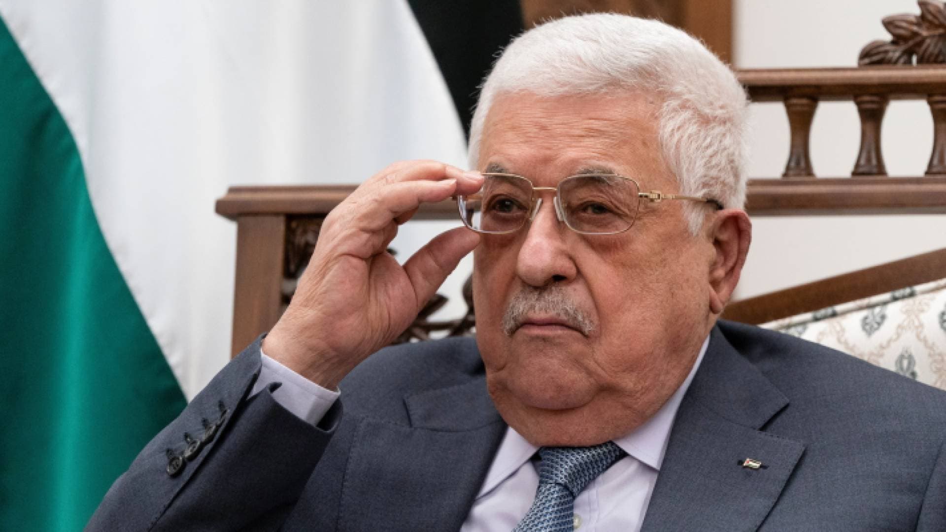عباس يوجه بمتابعة ارتفاع اسعار السلع للتخفيف عن كاهل الفلسطينيين