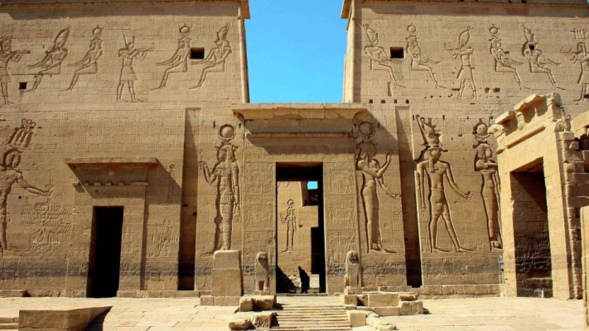 ما حقيقة ظهور منحوتة تعود إلى "زليخة" في مصر