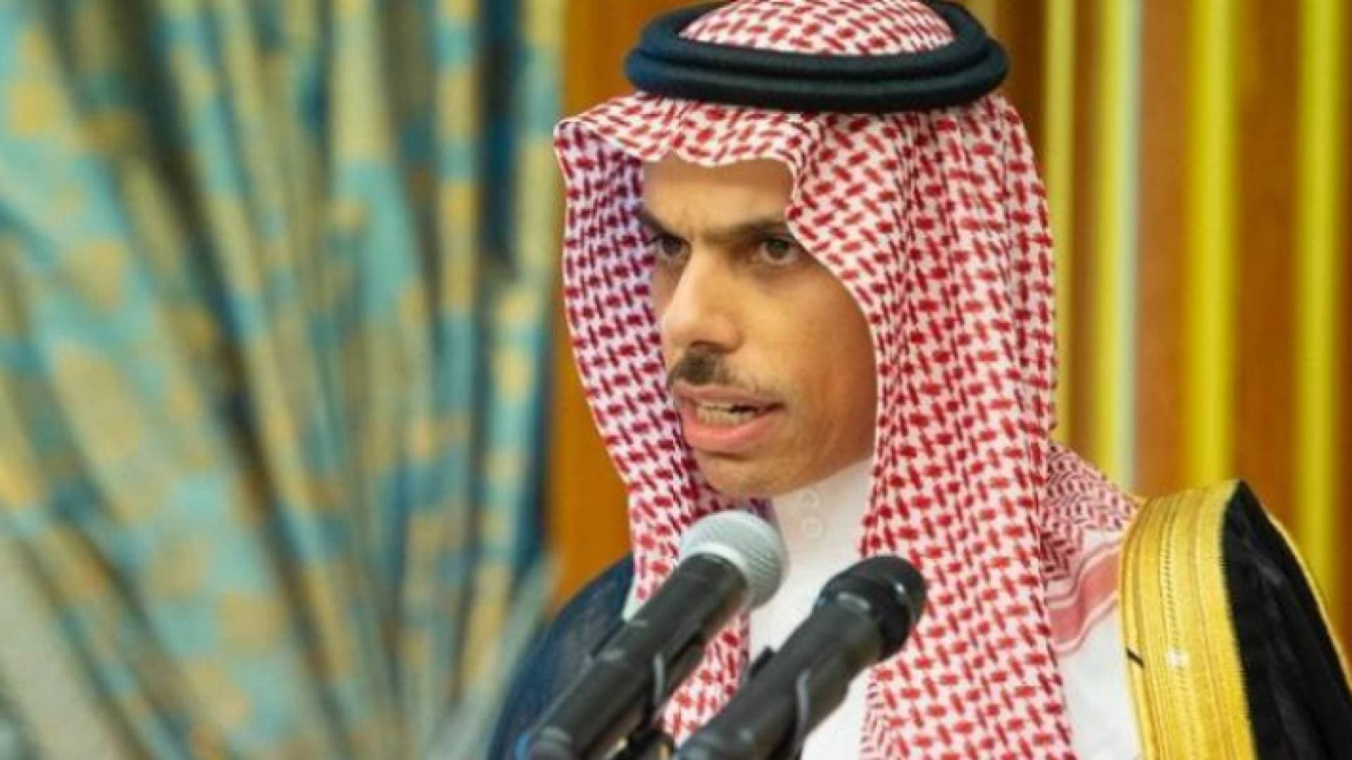 وزير الخارجية السعودي: الأزمة مع لبنان تعود لهيمنة حزب الله