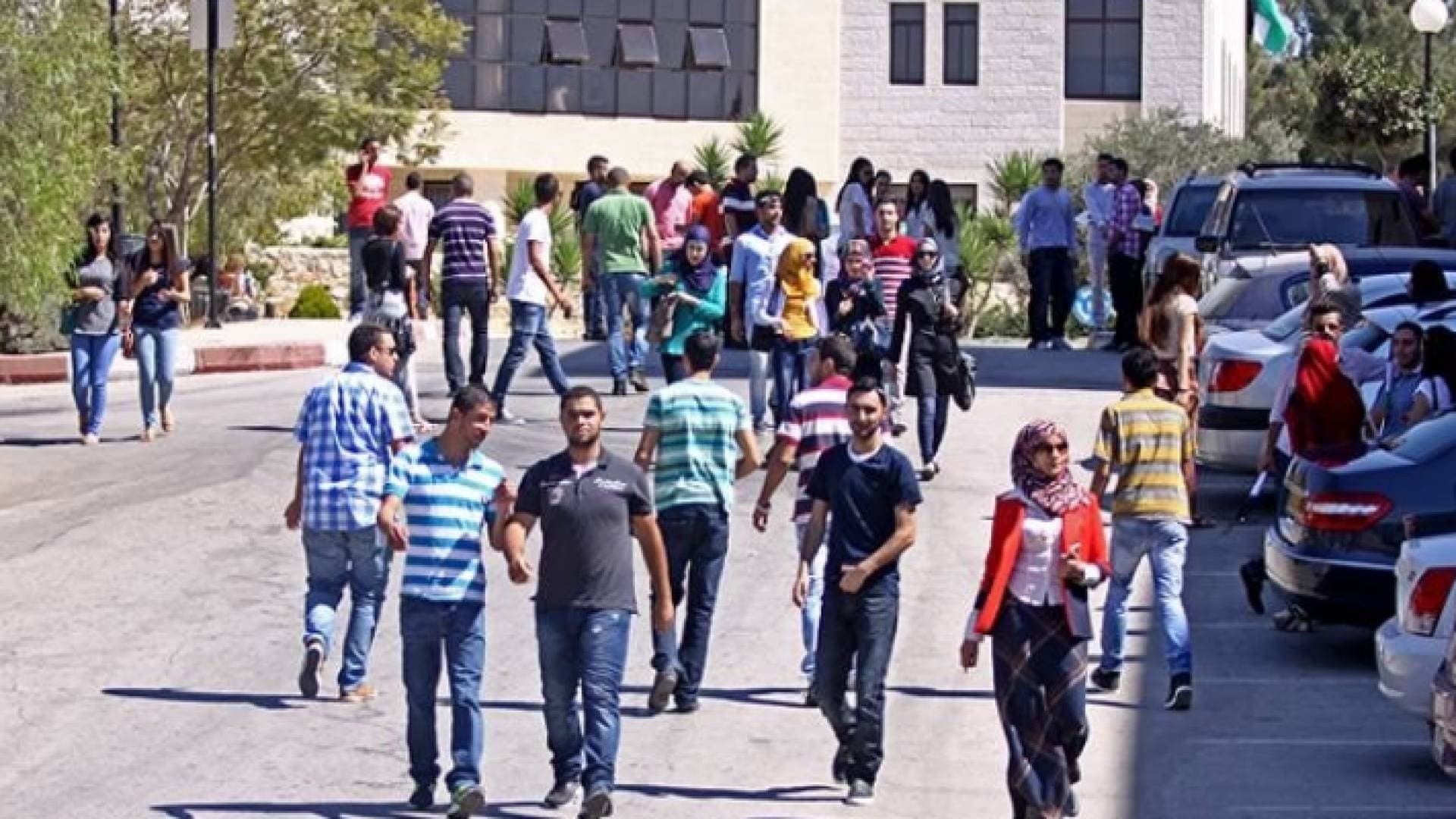 التعليم العالي لـ"أخبار السابعة": إصابات كورونا بين طلبة الجامعات في الأردن طبيعية.. فيديو