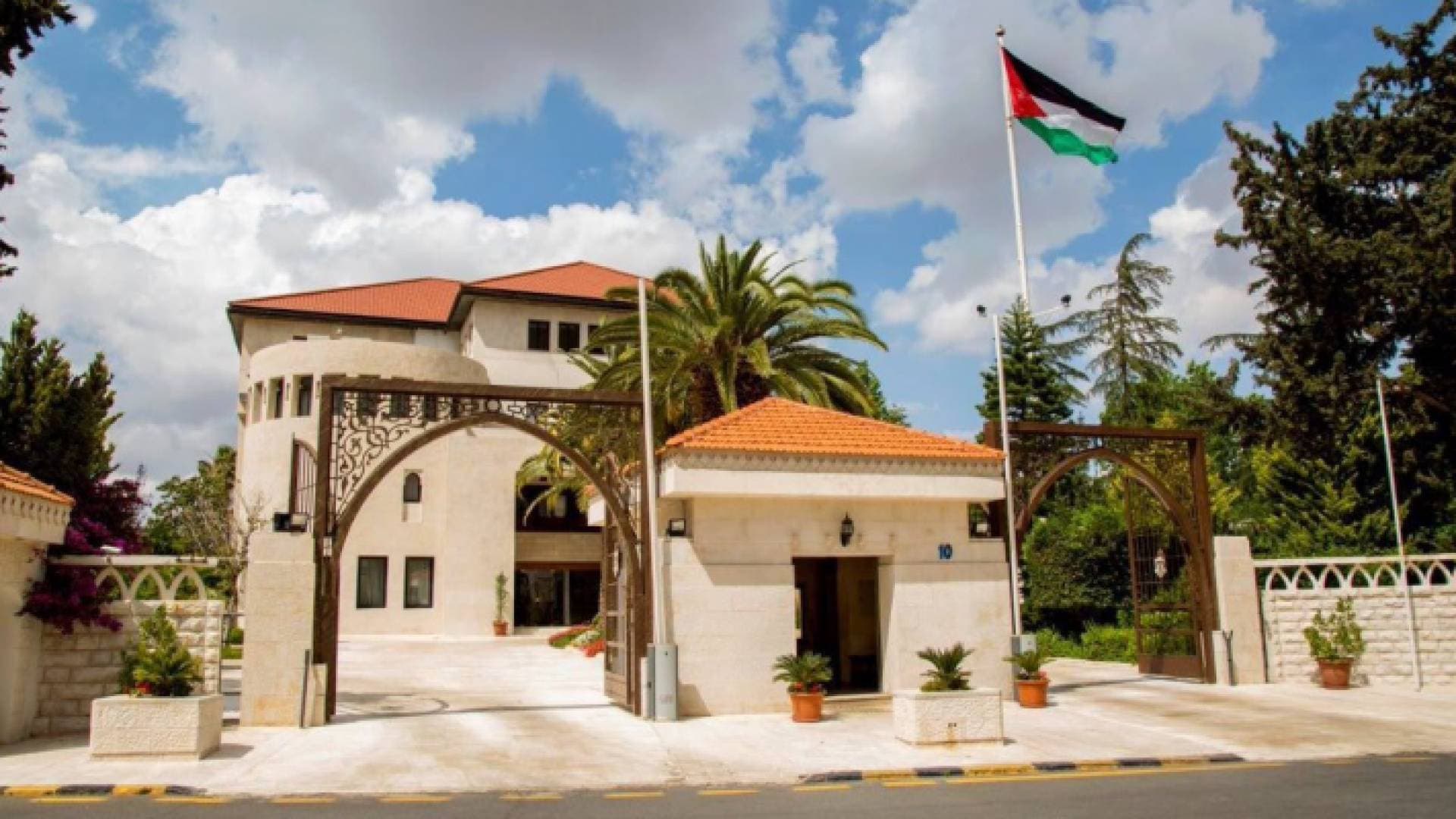 المعايطة: عرض مشاريع قوانين المنظومة السياسية على مجلس الوزراء الأحد