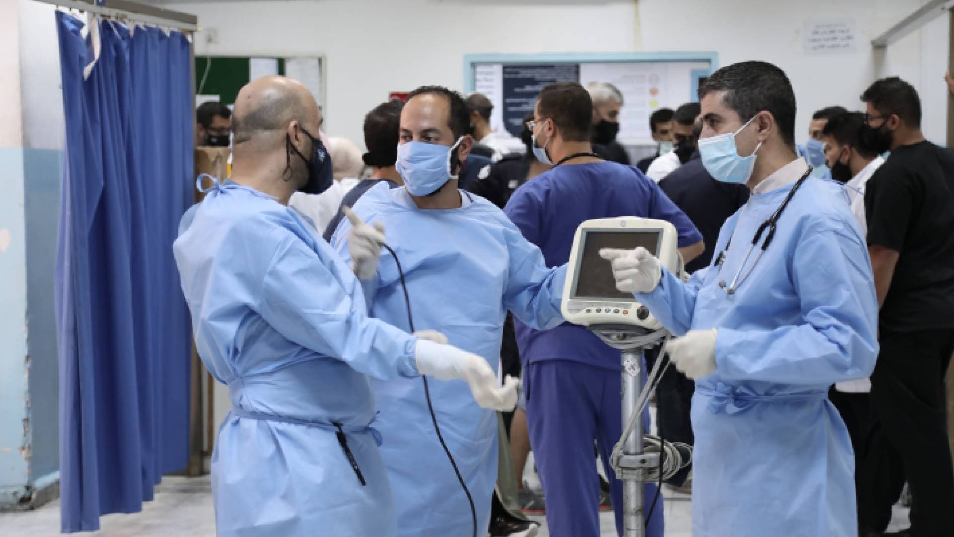 تسجيل أكثر من ٢٥٠٠ إصابة جديدة بكورونا في الأردن