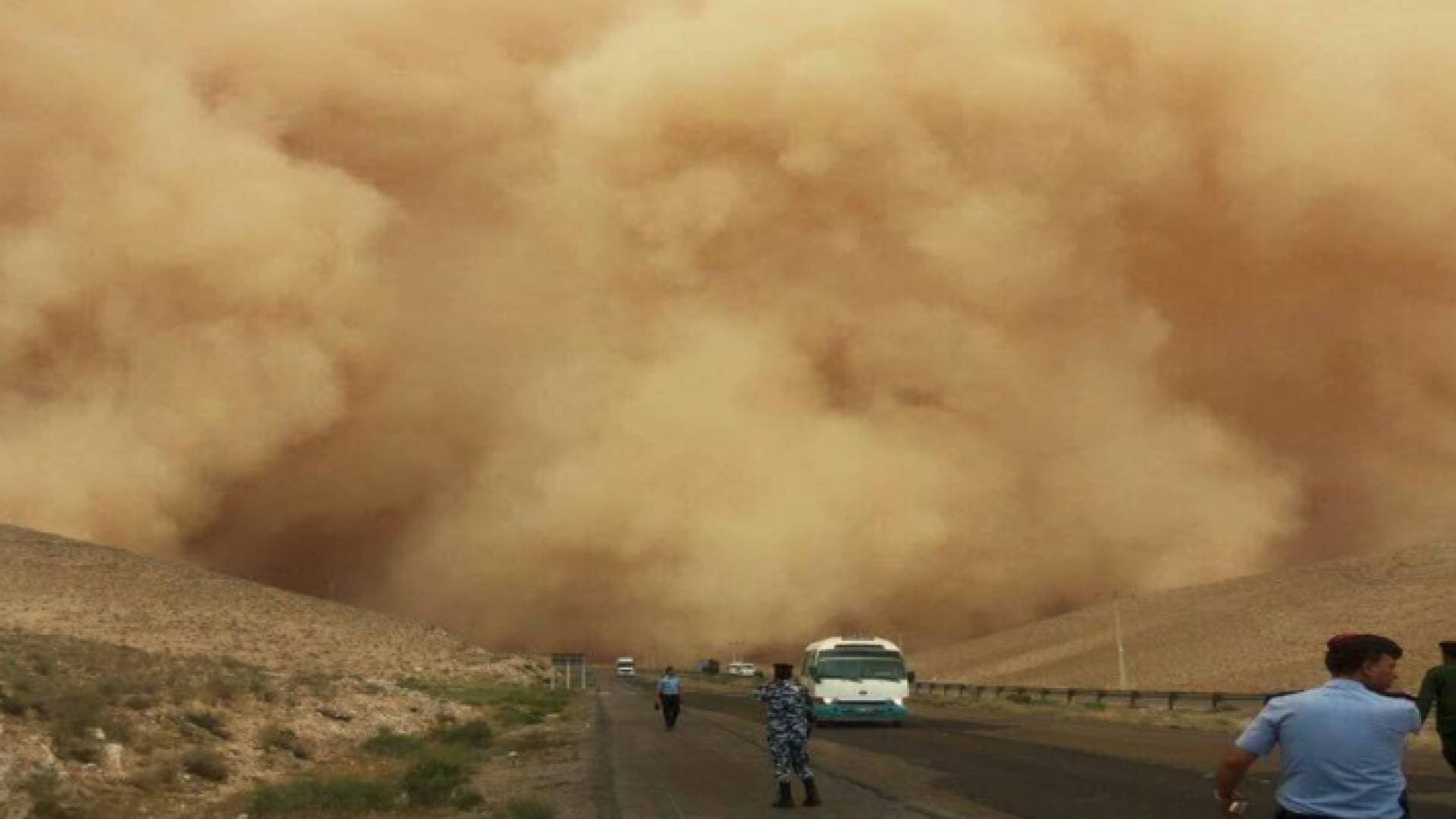 النعسان لـ"رؤيا": العاصفة الرملية لم تؤثر على حركة الطيران في المطار حتى الآن - فيديو