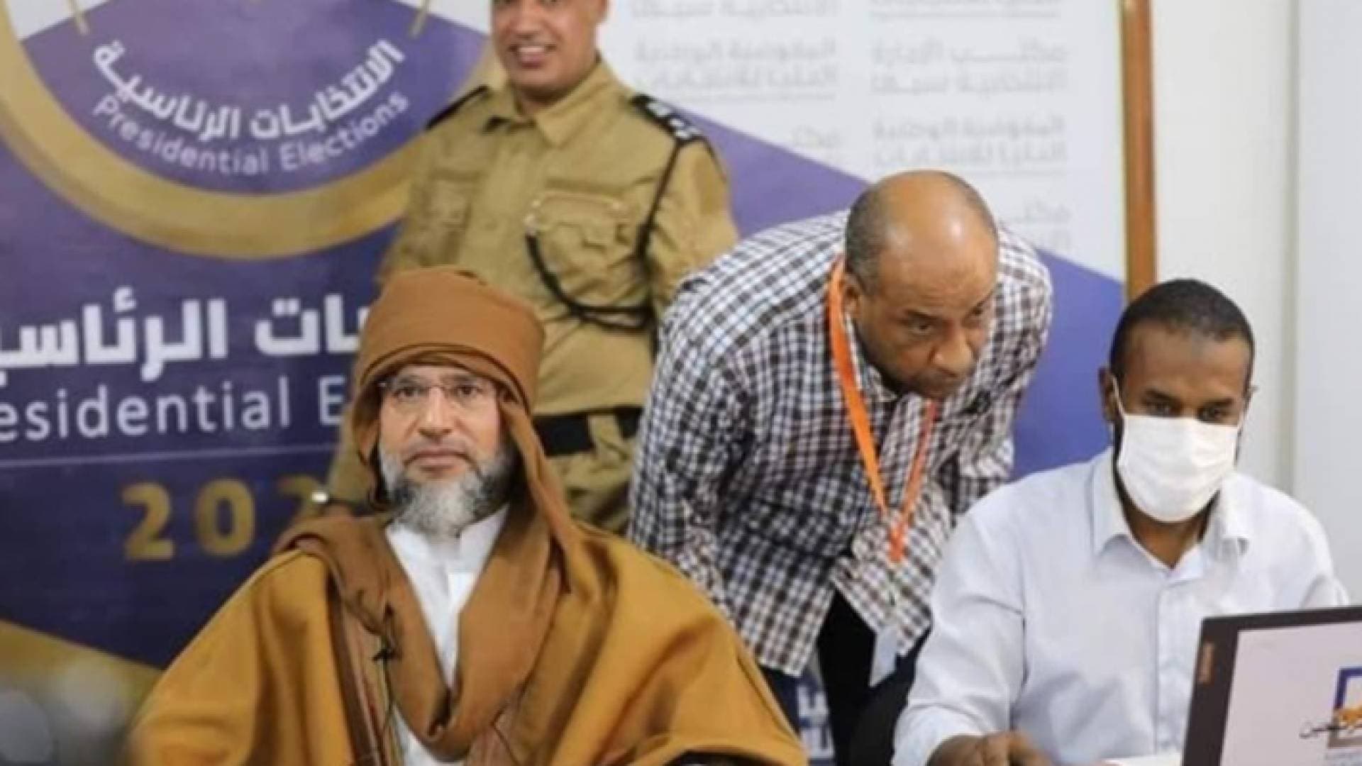 سيف الإسلام القذافي يترشح للانتخابات الرئاسية الليبية