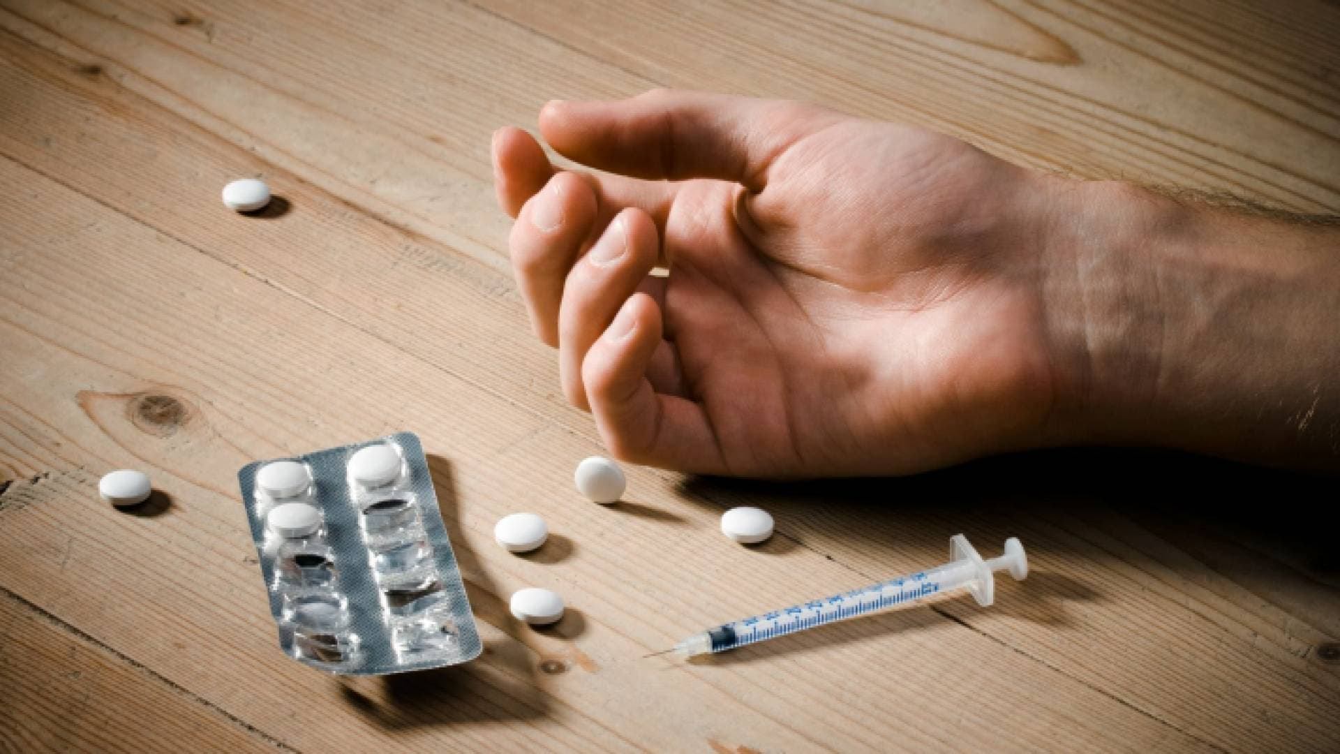 مكافحة المخدرات لـ"أخبار السابعة": انتبهوا من أصدقاء أبنائكم.. والجائحة لم تزد نسب التعاطي - فيديو