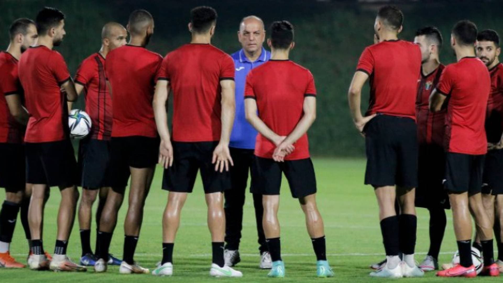 المنتخب الوطني لكرة القدم يتراجع للمركز ٩١ عالميا
