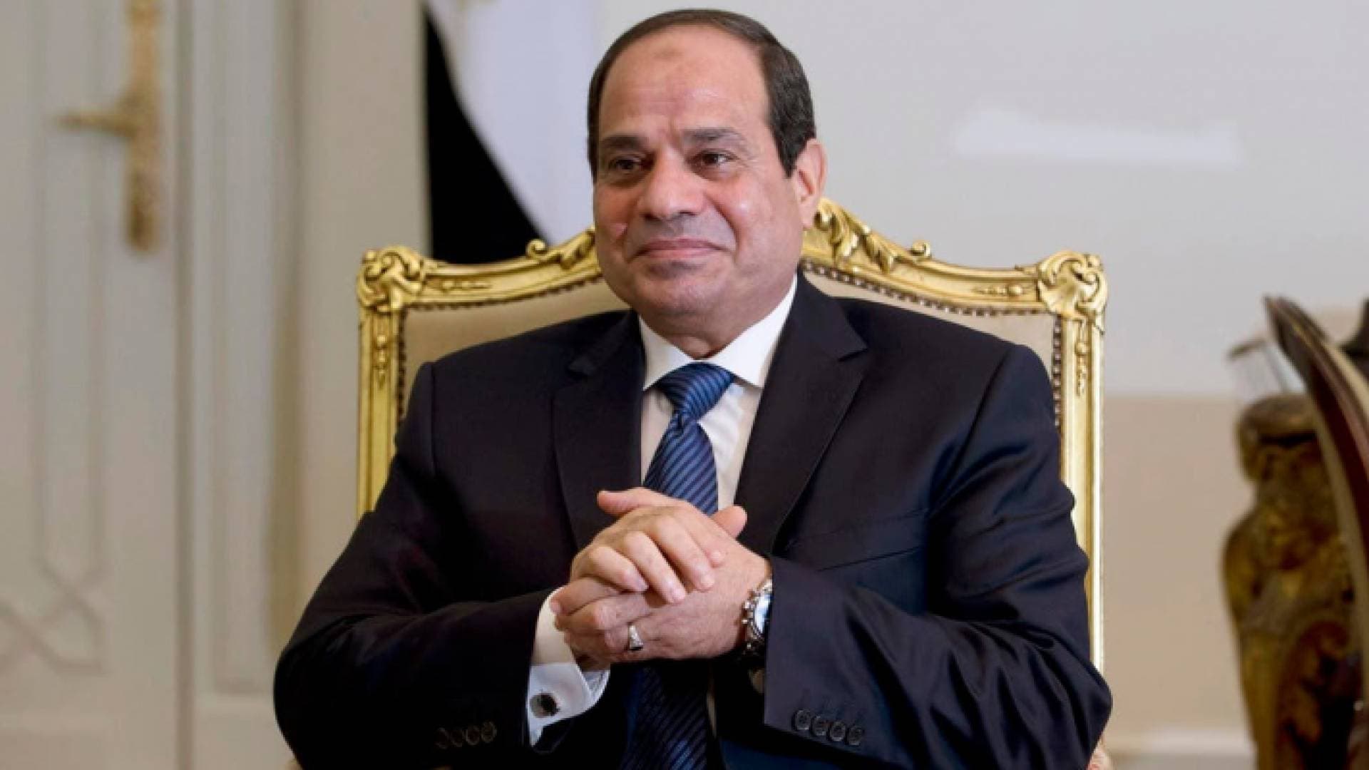 فنانون يهنئون السيسي في عيد مولده