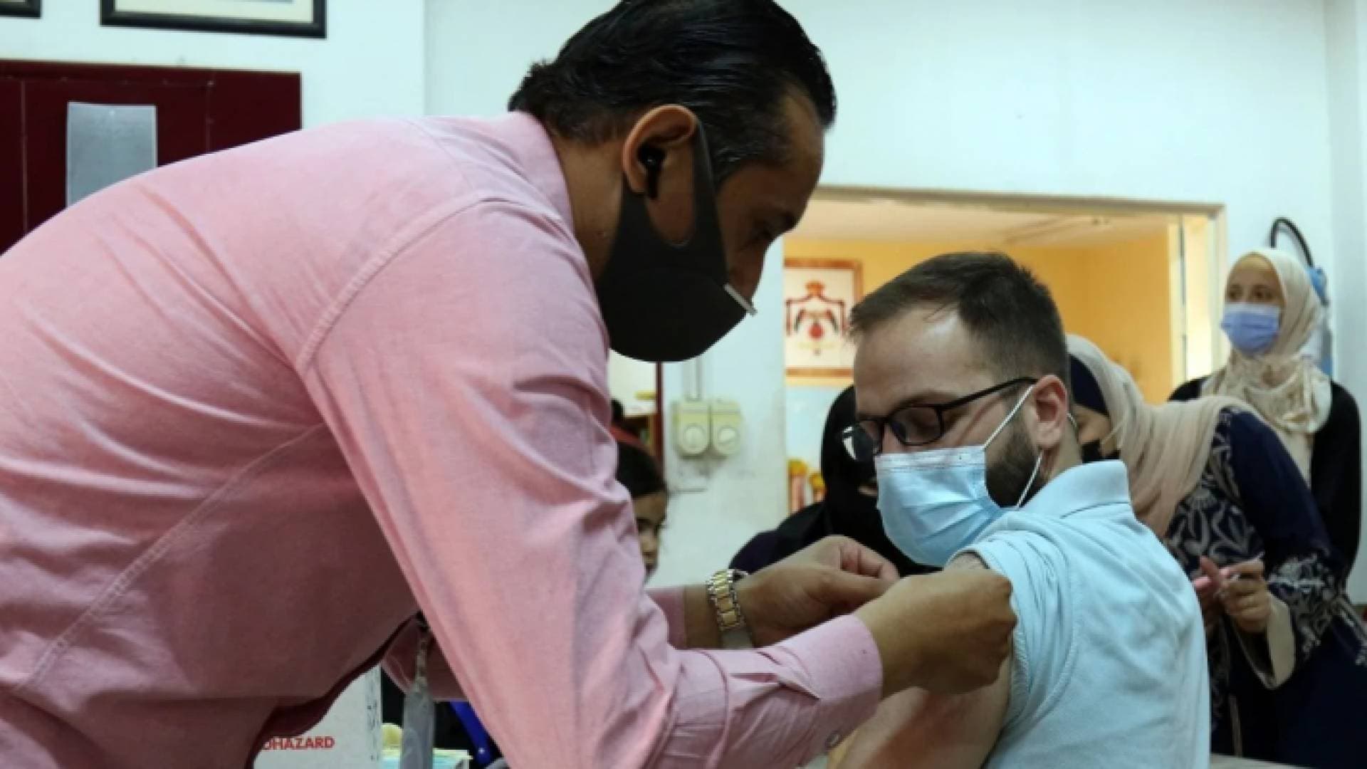 الهياجنة: تطعيم طلبة الجامعات والمدارس ضرورة "ملحة"