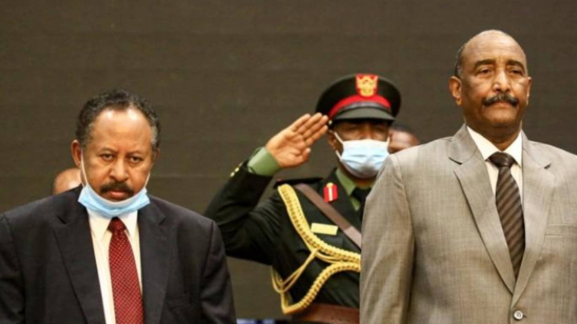 البرهان يدعو السودانيين إلى دعم الحكومة التي سيشكلها حمدوك