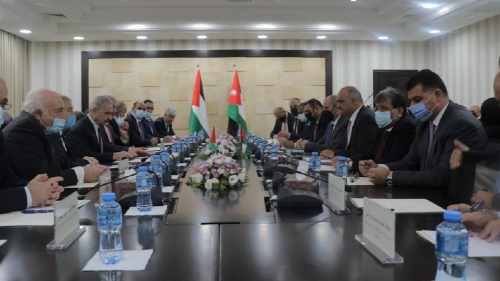 الخصاونة: نتصدى لأي محاولات تستهدف الوضع التاريخي والقائم في القدس