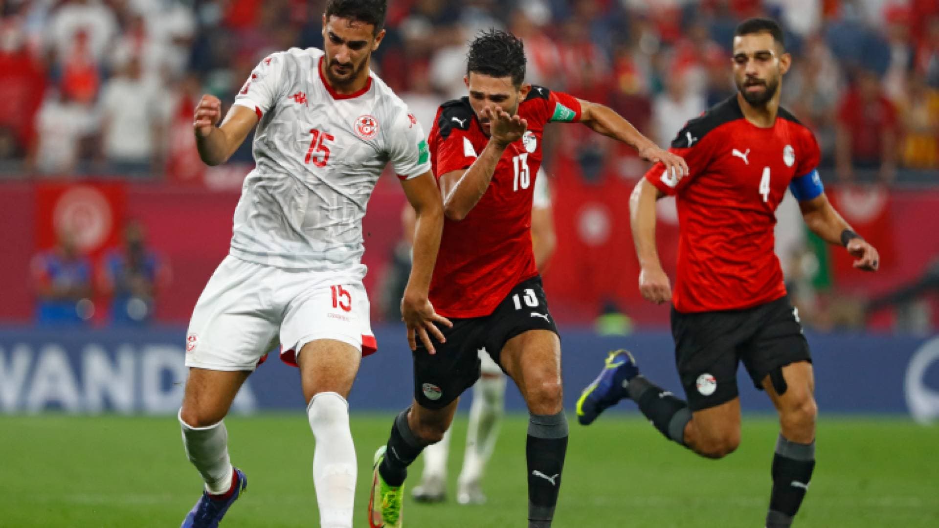 النيران الصديقة تقصي مصر من كأس العرب.. وتونس إلى النهائي