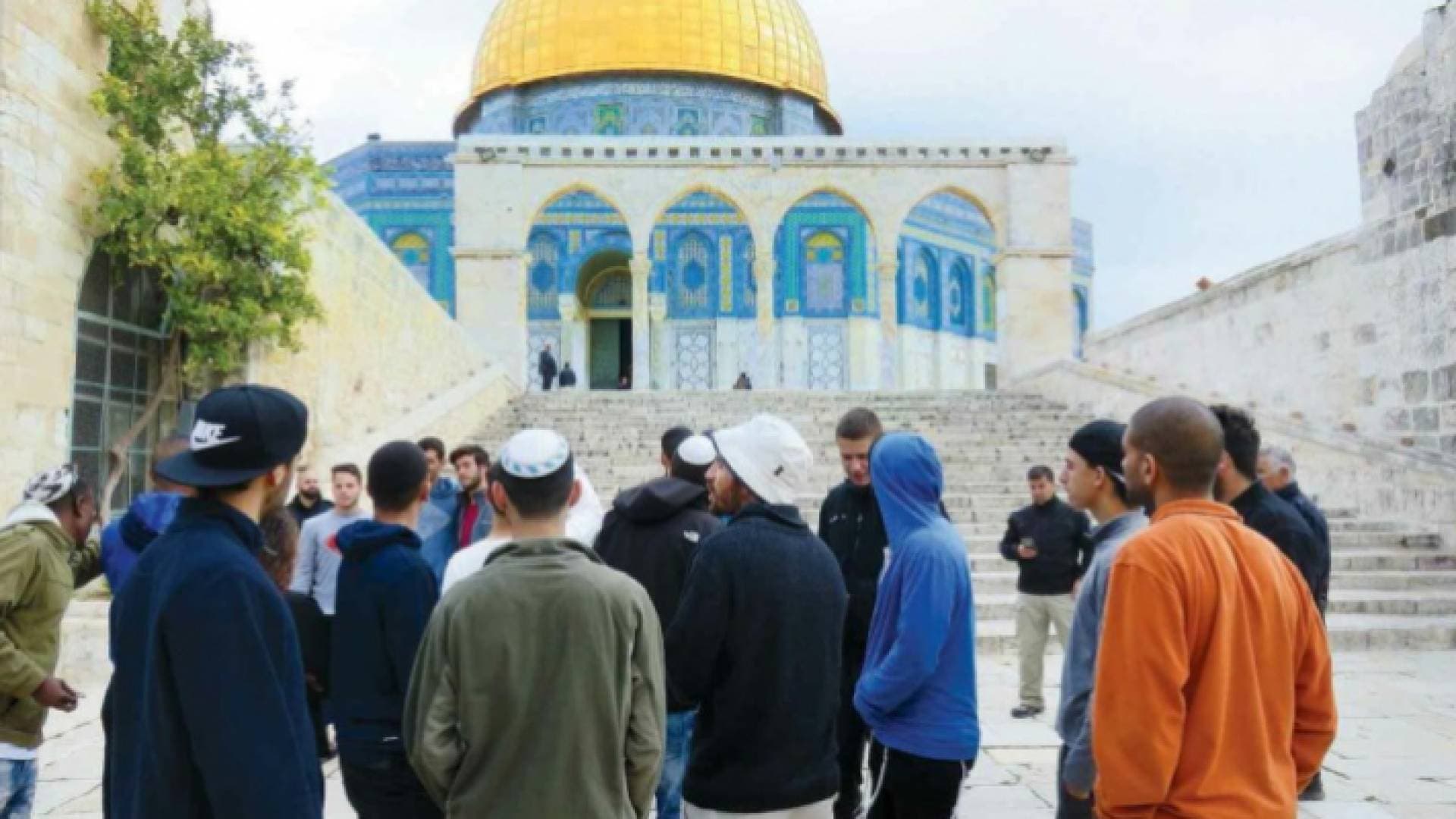 اقتحام باحات الأقصى من قبل مستوطنين متطرفين