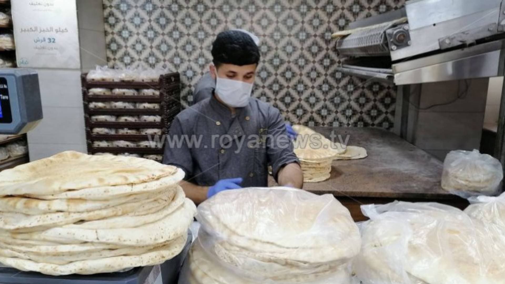 الحموي: لا تهافت أو ازدحامات في المخابز