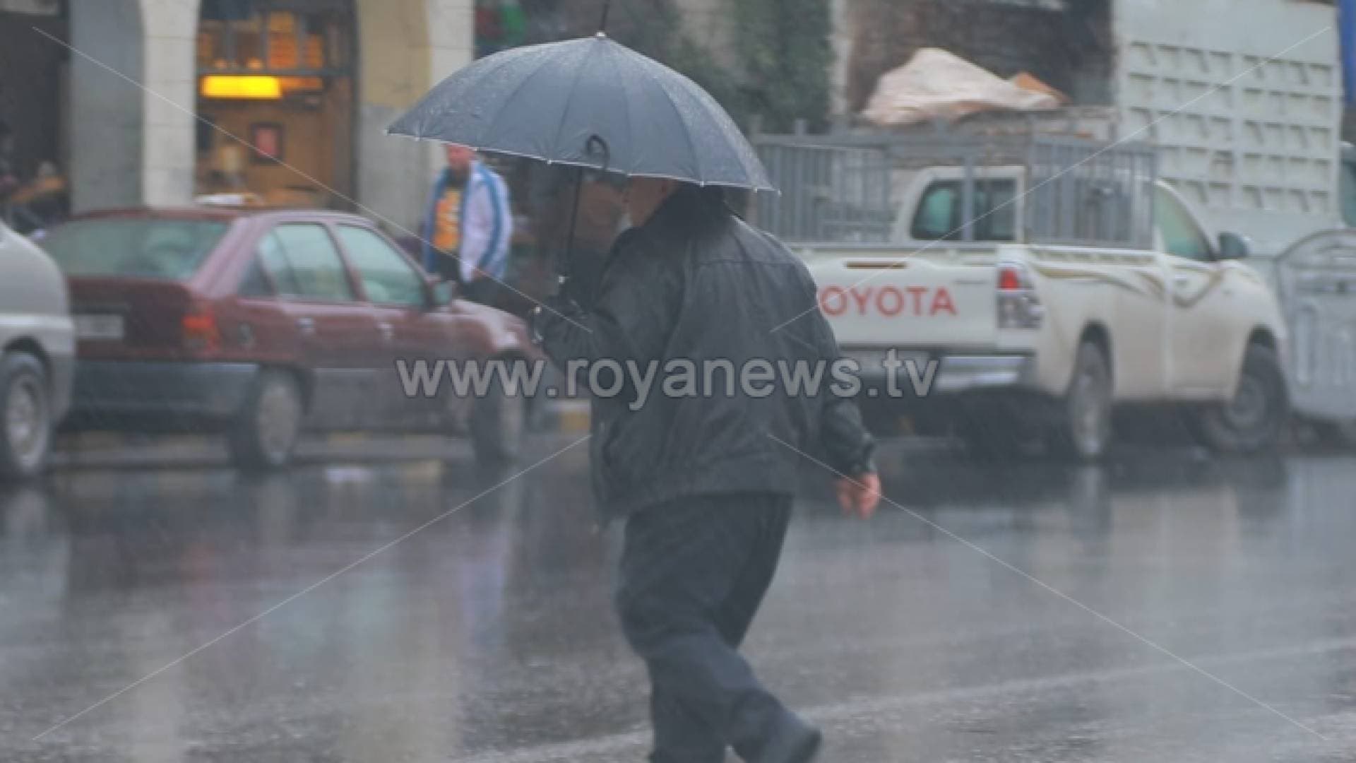 الطريفي لـ"رؤيا": اشتداد غزارة الأمطار الليلة - فيديو