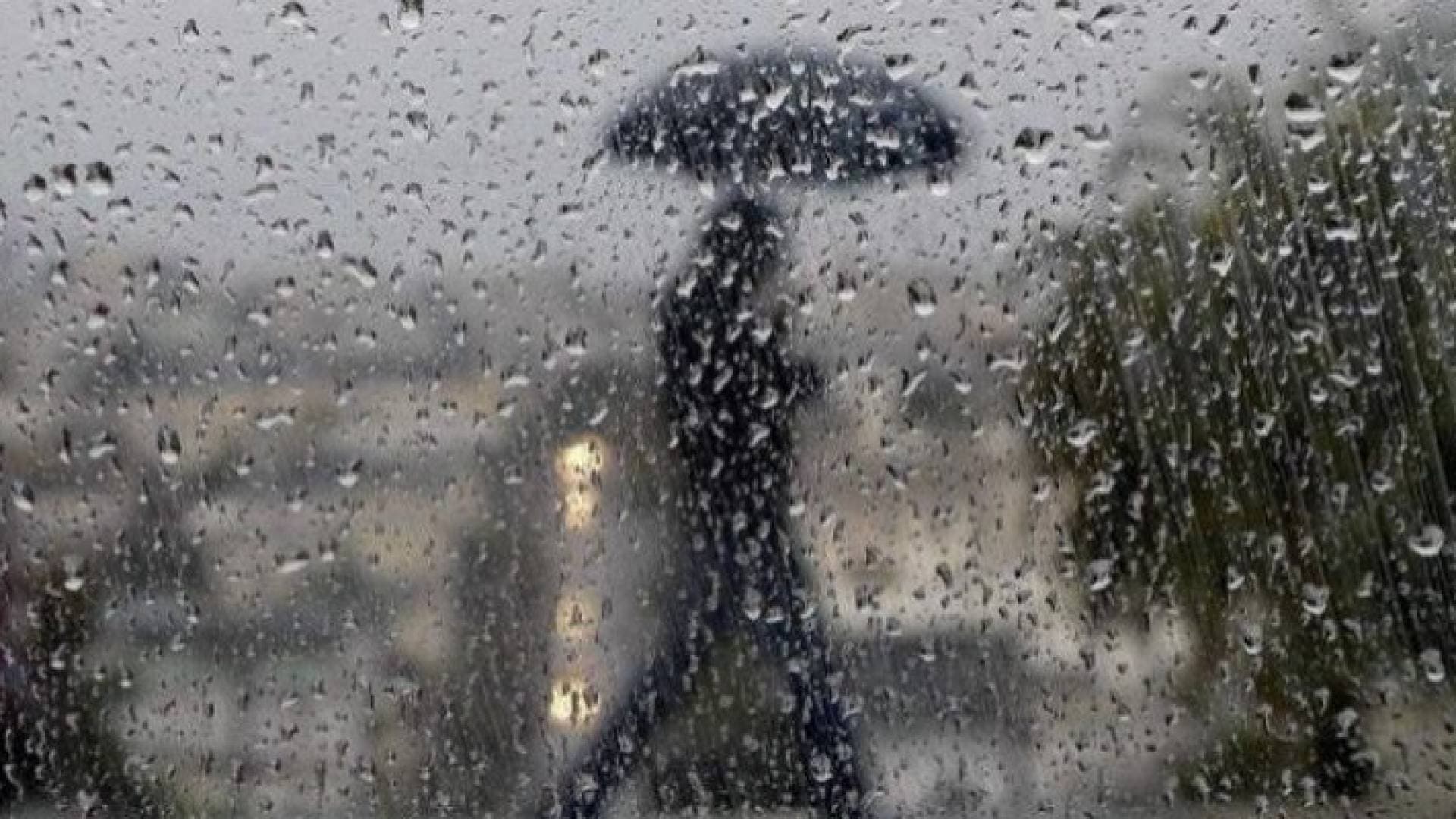 طقس العرب لـ"رؤيا": الجزء الأقوى من المنخفض بعد ساعات - فيديو
