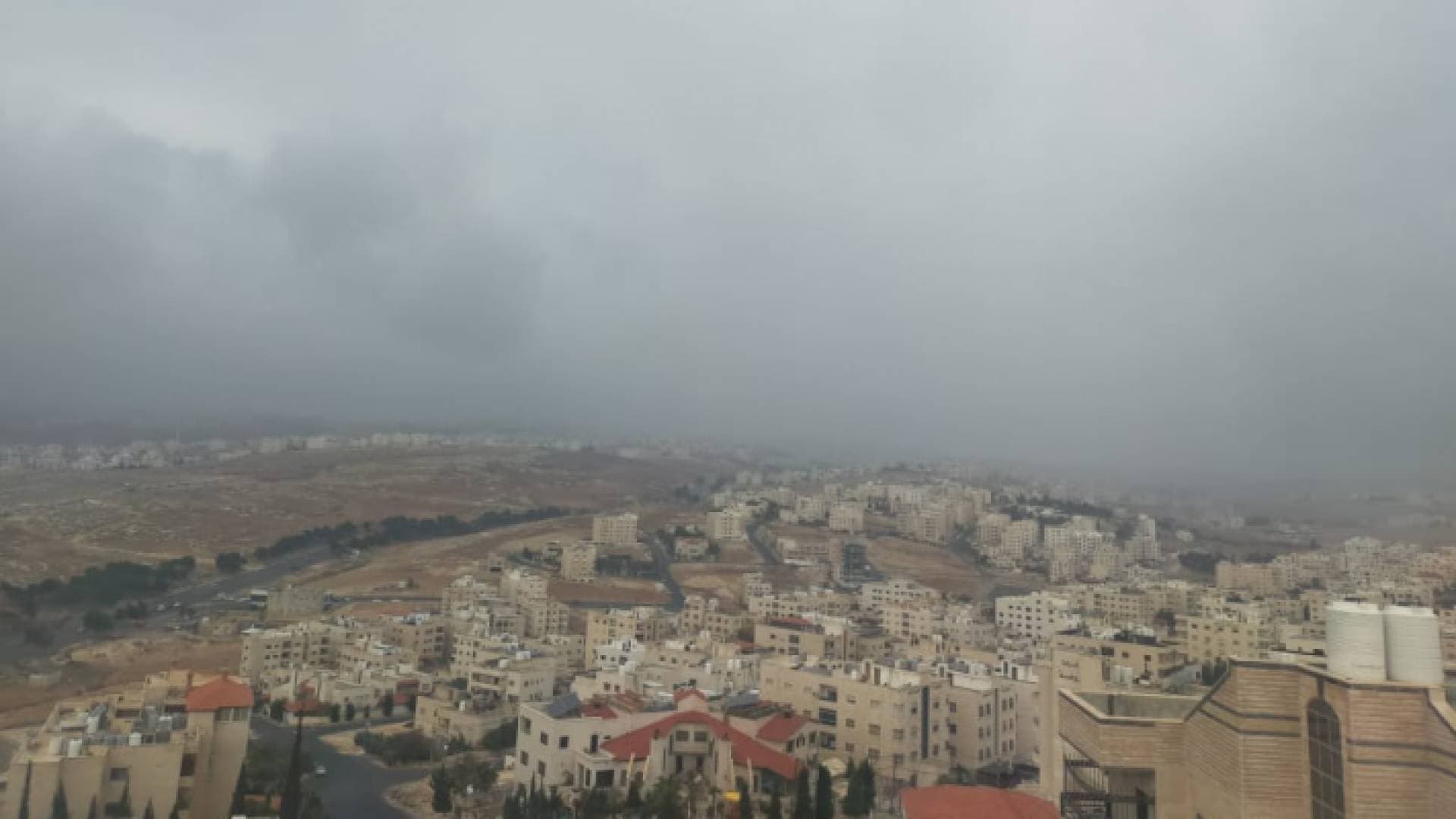 "طقس العرب": سحب ماطرة تتقدم نحو الأردن