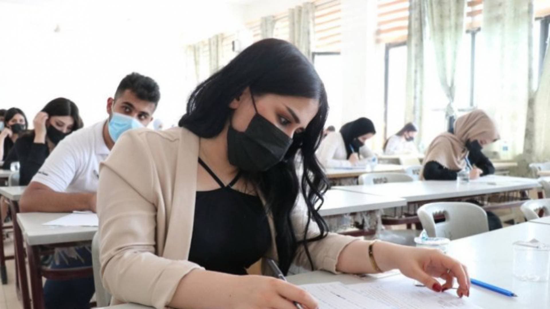التربية: على طلبة الامتحان التكميلي غير متلقي اللقاح إحضار فحص سلبي