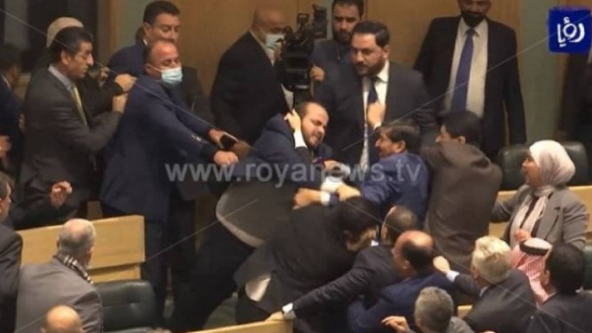 ماذا قال نشطاء عن مشاهد استقبال النائب الرياطي في العقبة؟