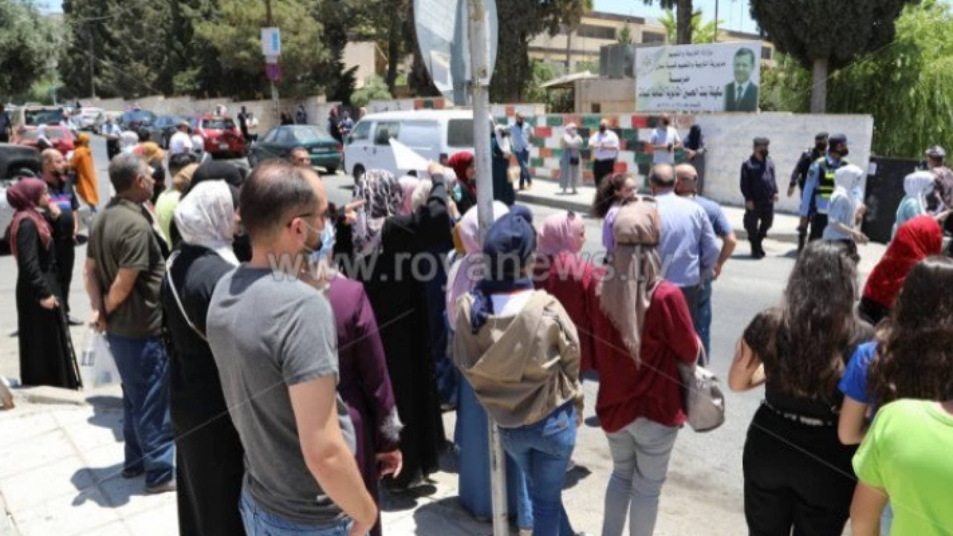 نحو ٤٢ ألف طالب وطالبة توجيهي يتقدمون لامتحان الإنجليزي