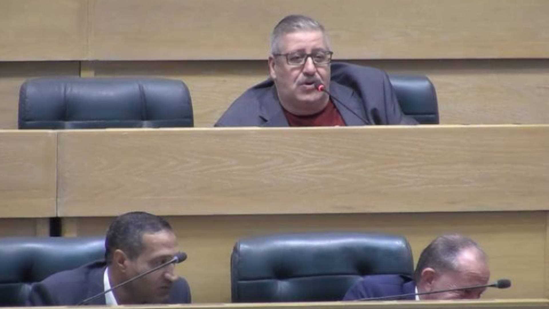 بالفيديو.. مداخلة سميرات حول "العجز الجنسي" تثير سخرية النواب