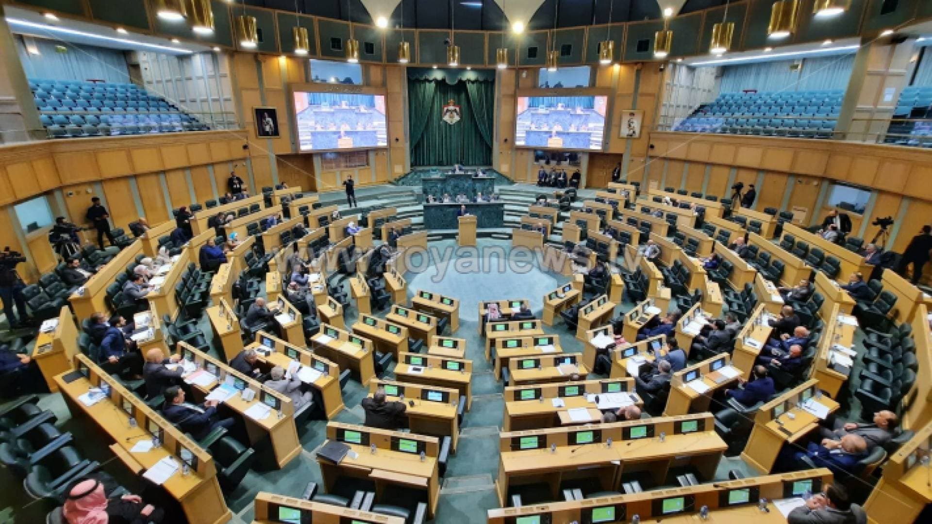 مجلس النواب يقر التعديلات الدستورية ويرفعها للأعيان