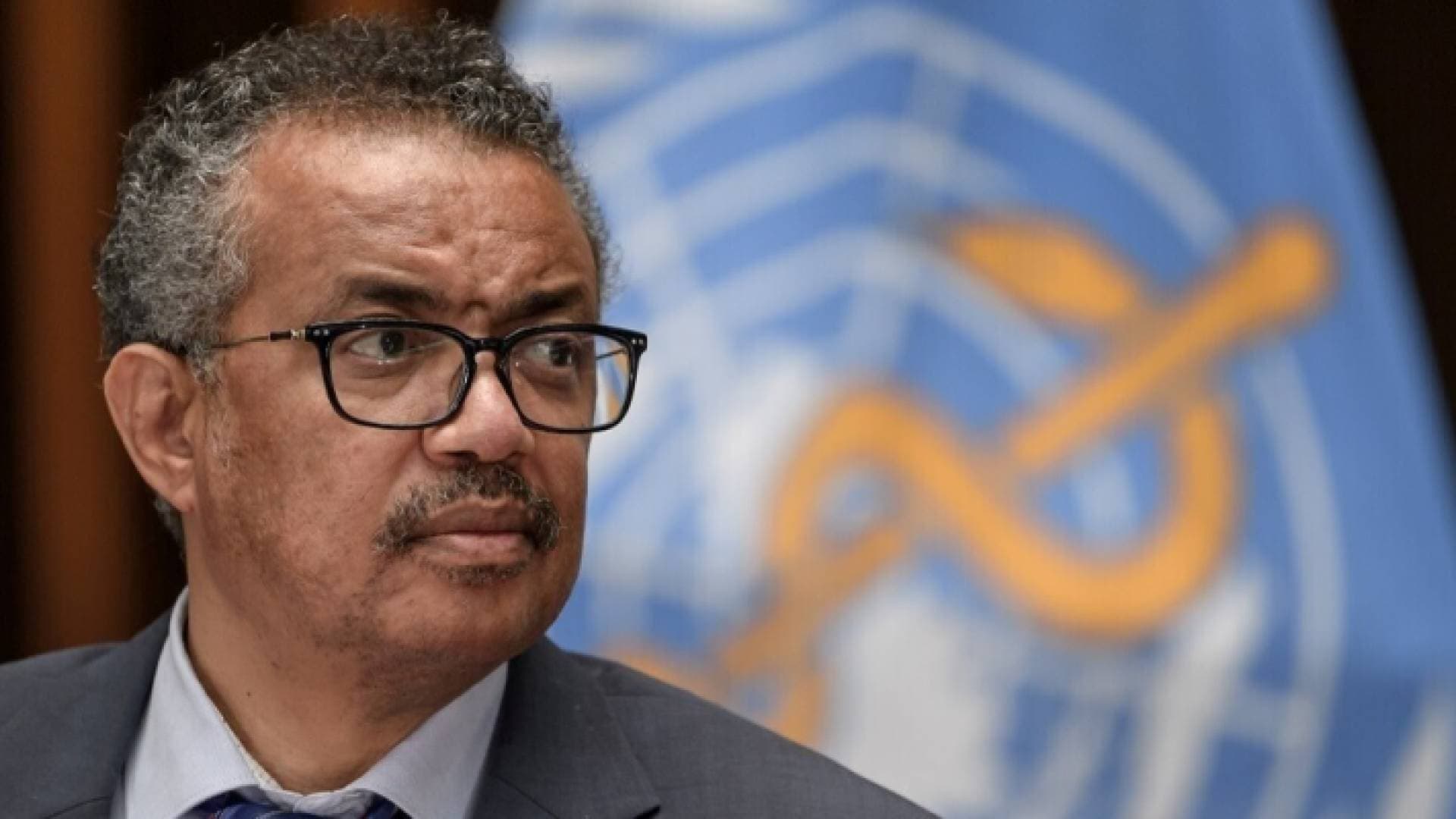 مدير "منظمة الصحة" يحذر من أن "أوميكرون تبقى فيروسا خطرا" خصوصا لغير المطعمين