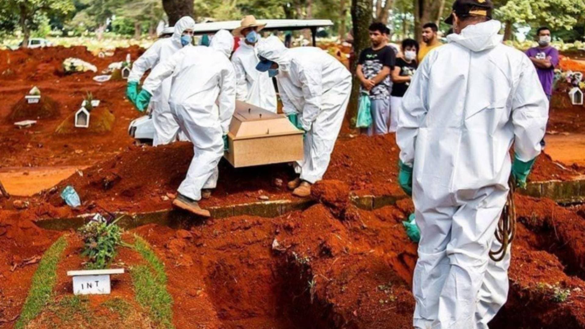 فيروس كورونا.. أكثر من ٥.٥ ملايين وفاة في العالم