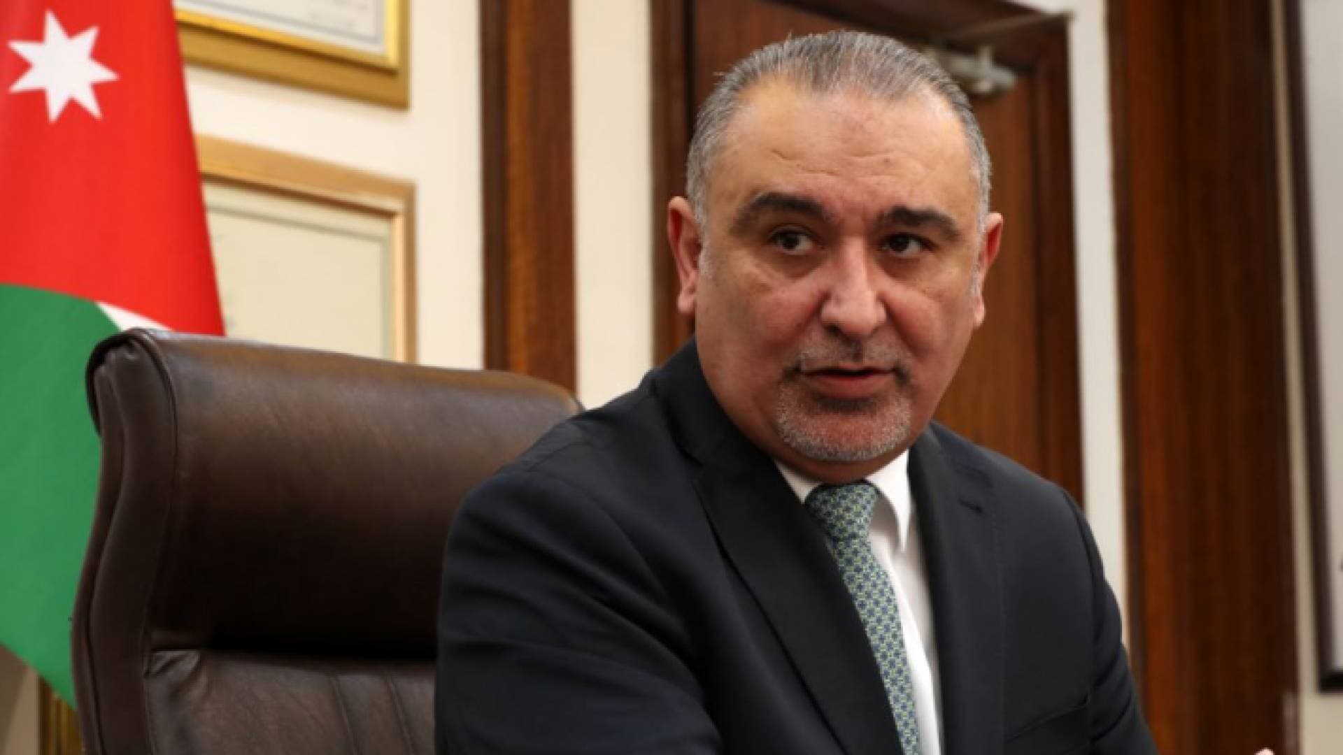 وزير التخطيط يدعو المانحين للمساهمة في تمويل مشروع الناقل الوطني للمياه