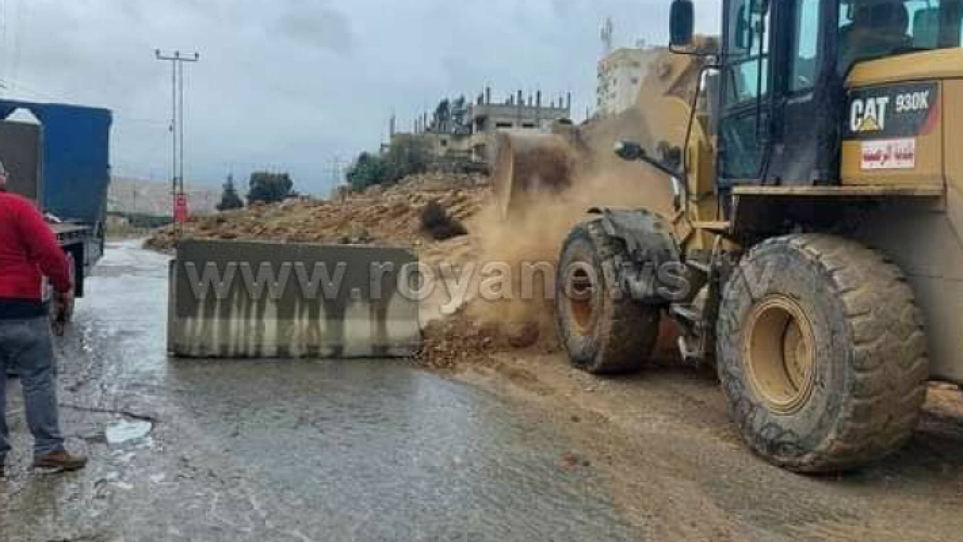 وزارة الأشغال تتعامل مع تساقط أتربة وحجارة في جرش والبلقاء