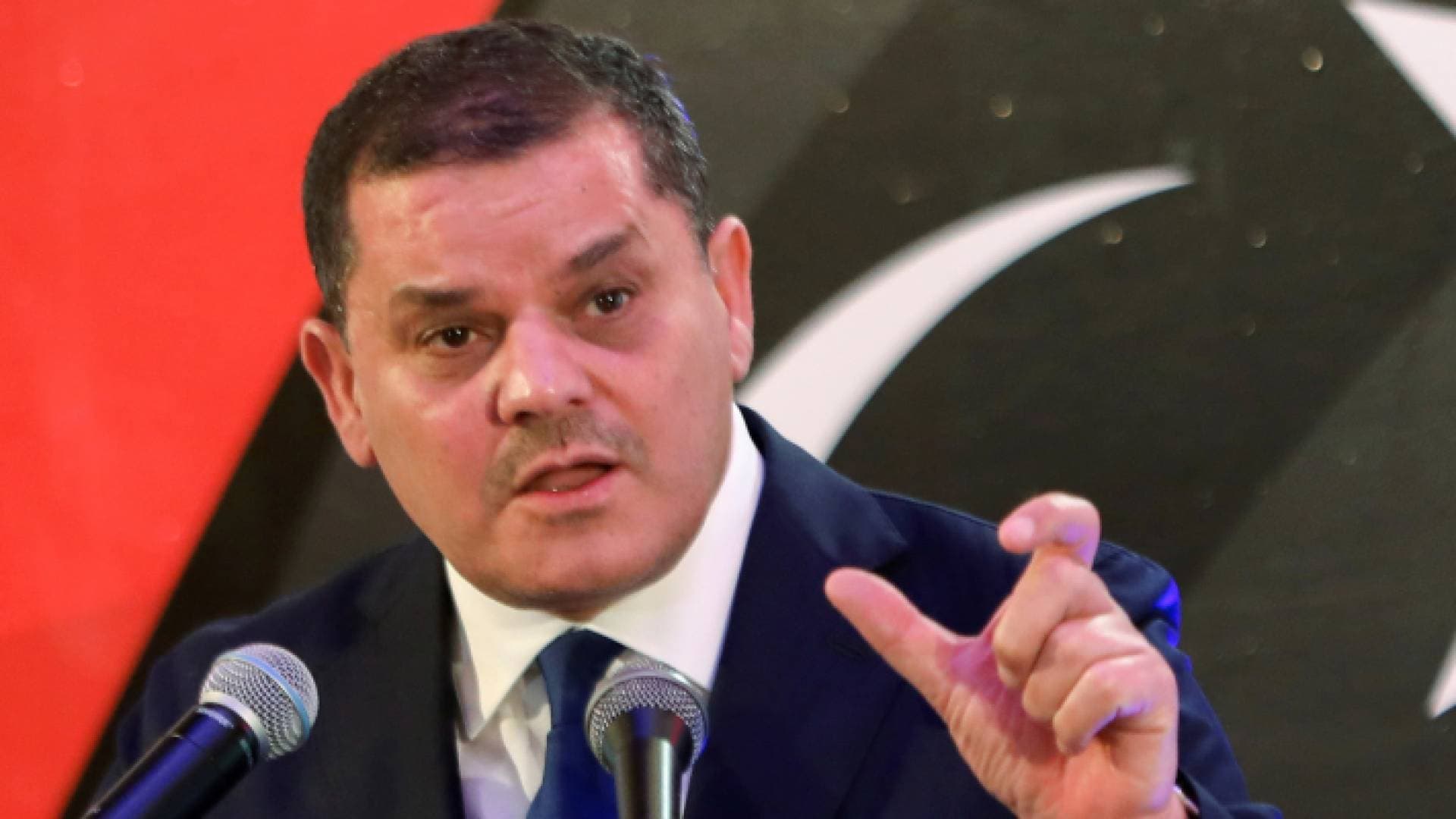 رئيس الوزراء الليبي يطالب بدستور جديد قبل إجراء الانتخابات