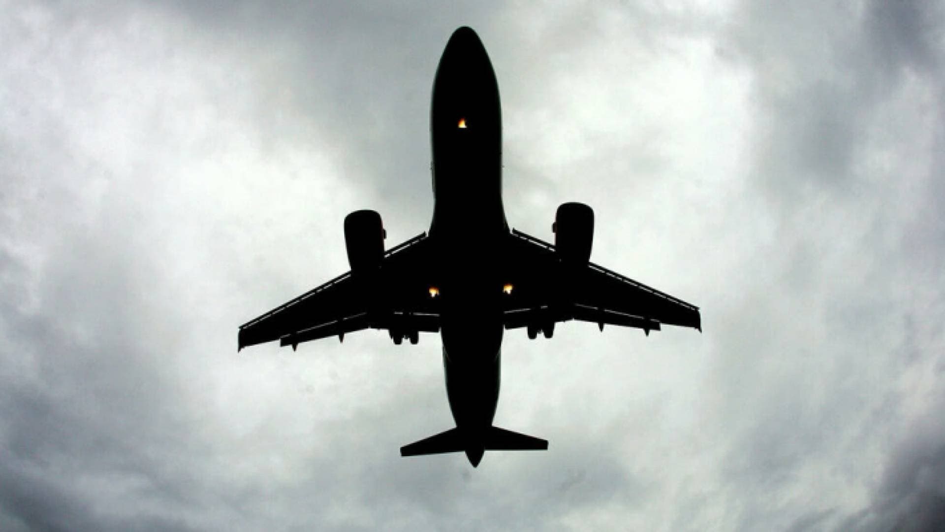 المغرب يعيد فتح مجاله الجوي أمام الرحلات بدءا من ٧ شباط