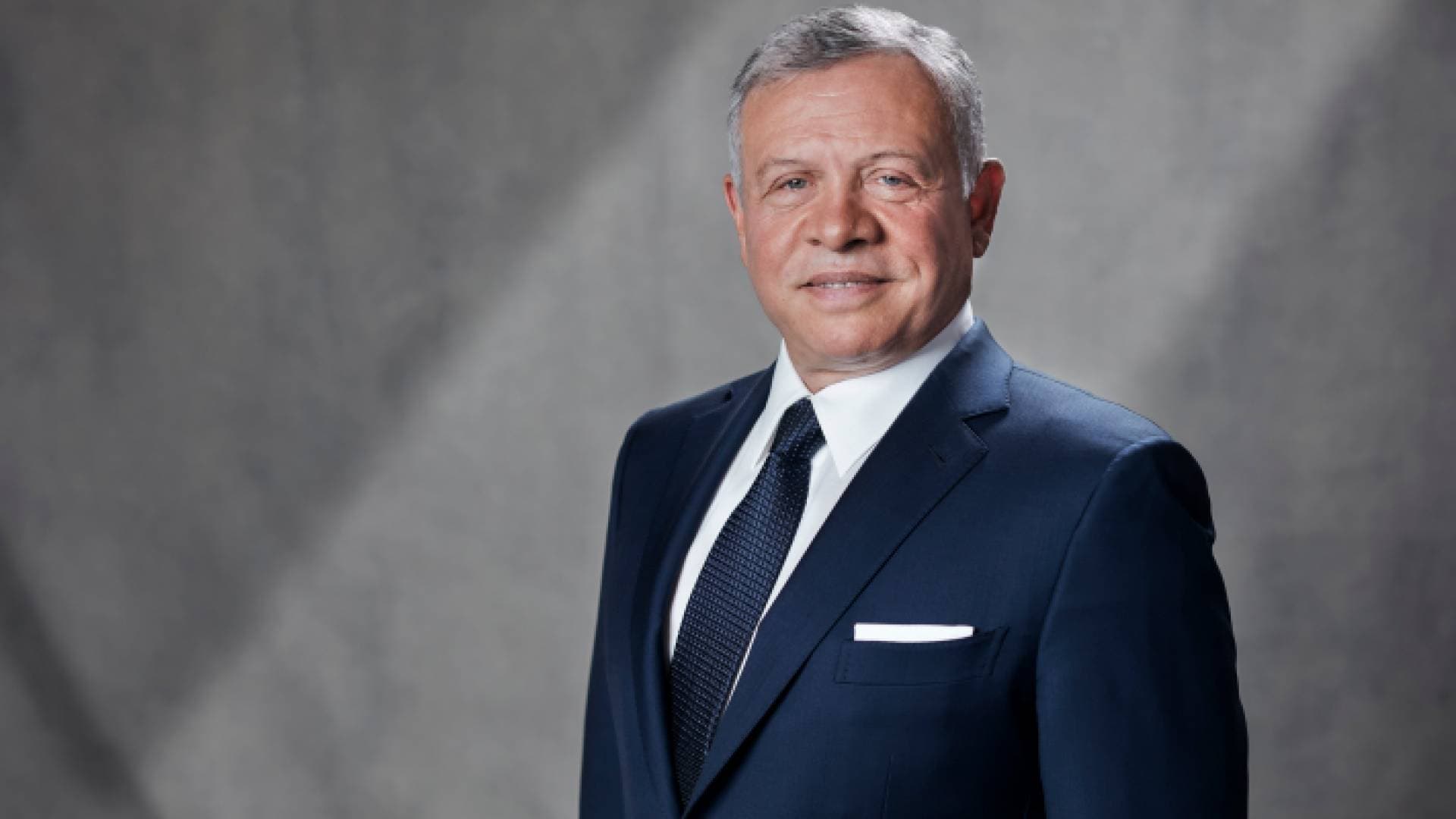 الأردنيون يحتفلون بعيد ميلاد الملك الـ٦٠