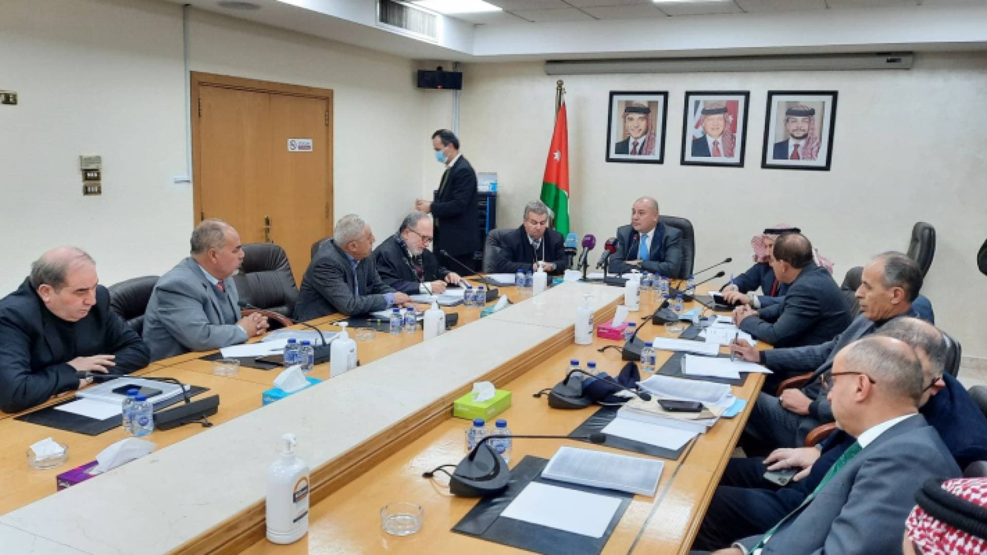 العودات يؤكد أهمية الأحزاب للنهوض بعملية التحديث السياسي - فيديو